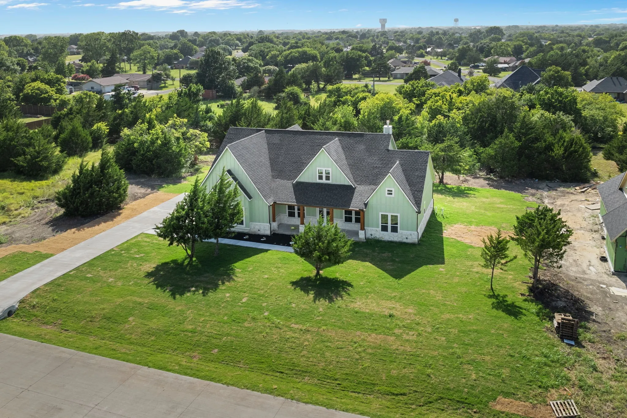 Single Family Residence For Sale in Ellis County , 3051 Stonebriar Drive, Waxahachie, Texas 75165, 4 Bedroom, 3 Bathroom, 3 Garage spaces, 3,900 Sqft, built in 2025, mls#21358770, Real Estate Agent in Waxahachie, Homes For Sale in Ellis county, Homes For Sale in Waxahachie, Realtor in Waxahachie Texas, Real Estate Brokerage Independent Realty Texas, Luminita Cordes Realtor