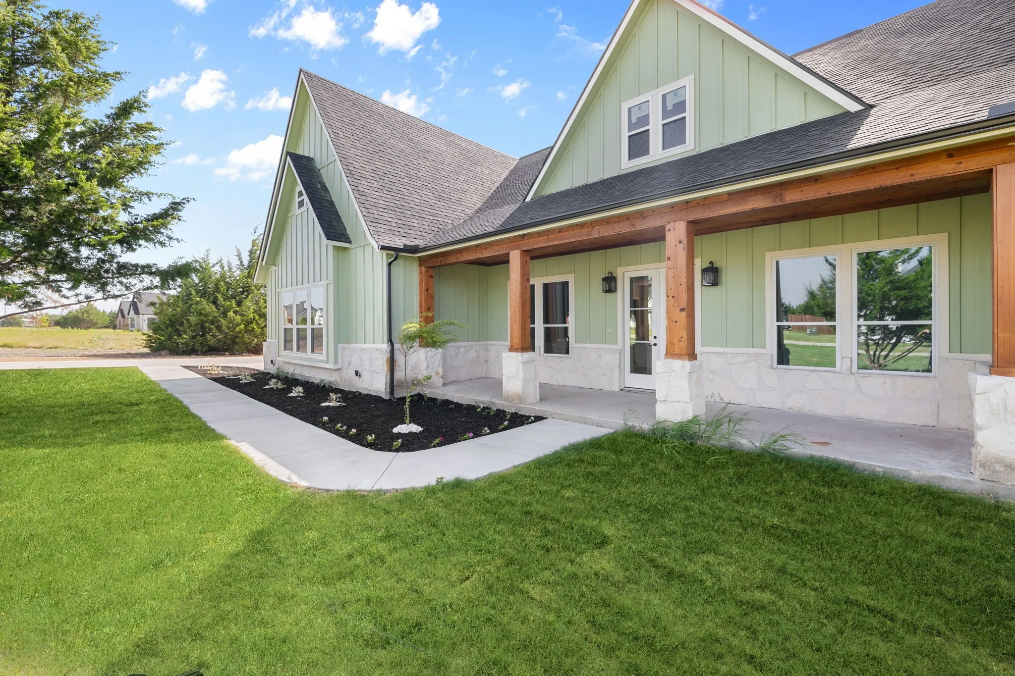 Single Family Residence For Sale in Ellis County , 3051 Stonebriar Drive, Waxahachie, Texas 75165, 4 Bedroom, 3 Bathroom, 3 Garage spaces, 3,900 Sqft, built in 2025, mls#21358770, Real Estate Agent in Waxahachie, Homes For Sale in Ellis county, Homes For Sale in Waxahachie, Realtor in Waxahachie Texas, Real Estate Brokerage Independent Realty Texas, Luminita Cordes Realtor