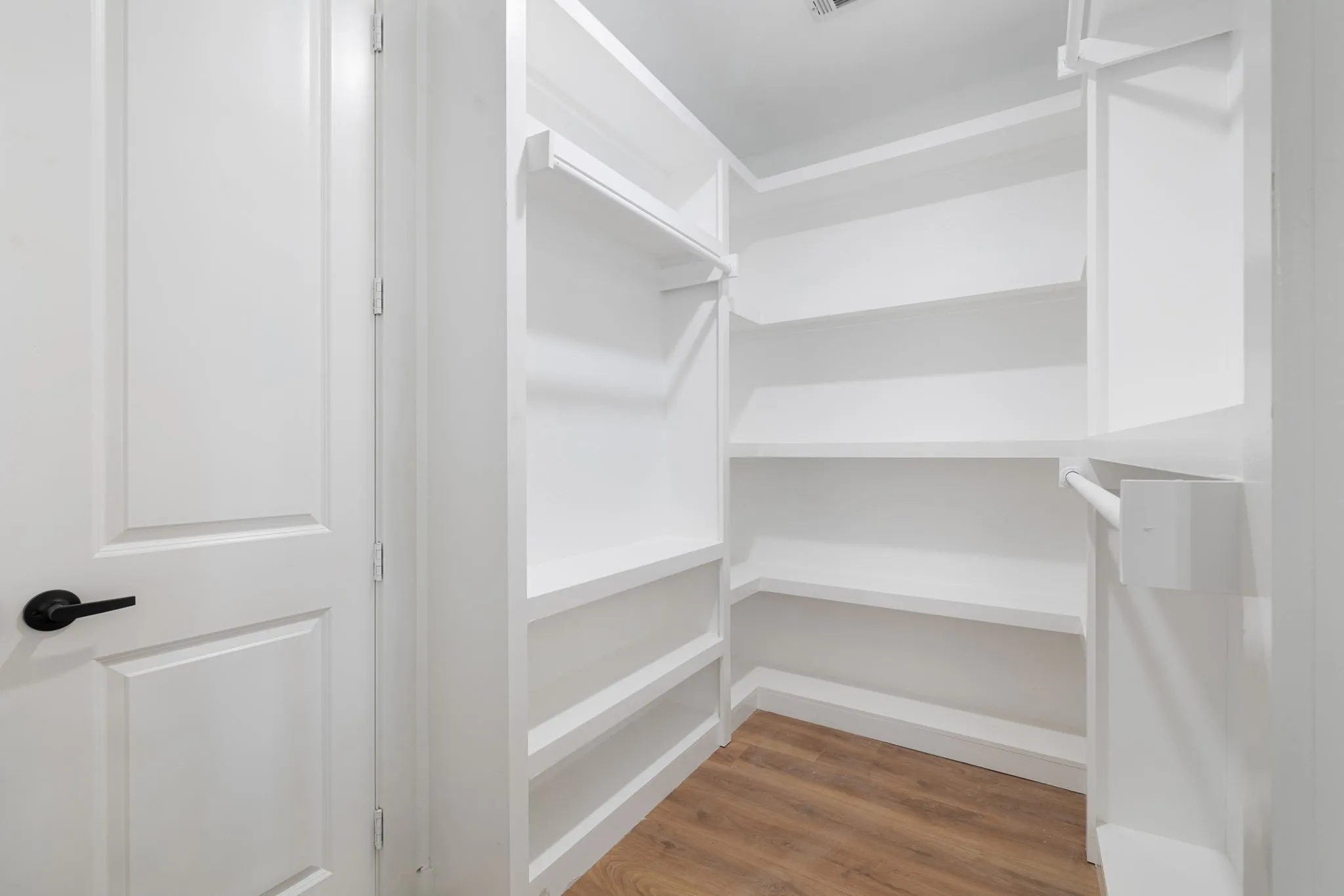 Single Family Residence For Sale in Ellis County , 3051 Stonebriar Drive, Waxahachie, Texas 75165, 4 Bedroom, 3 Bathroom, 3 Garage spaces, 3,900 Sqft, built in 2025, mls#21358770, Real Estate Agent in Waxahachie, Homes For Sale in Ellis county, Homes For Sale in Waxahachie, Realtor in Waxahachie Texas, Real Estate Brokerage Independent Realty Texas, Luminita Cordes Realtor