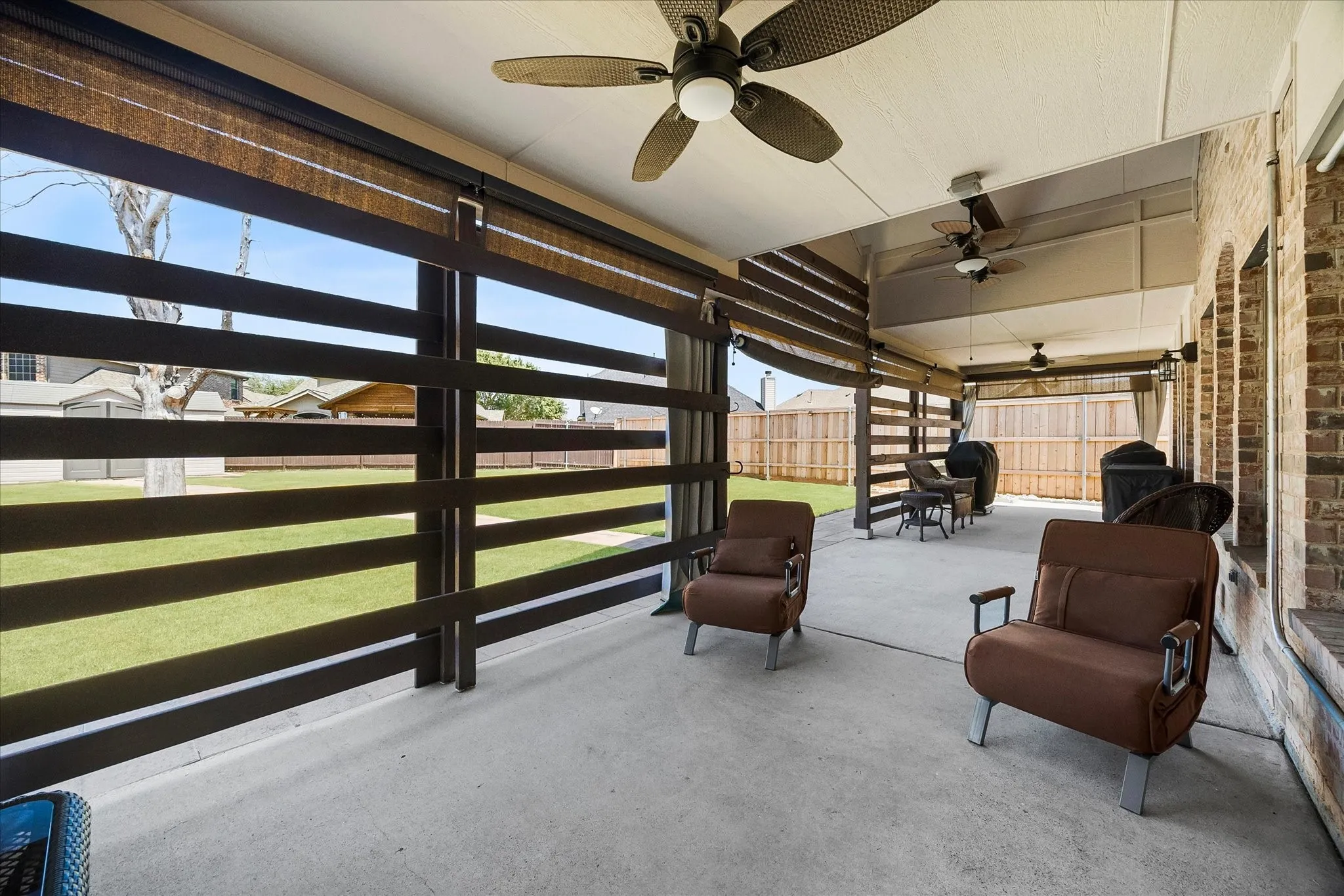 Single Family Residence For Sale in Rockwall County , 809 Cauble Drive, Fate, Texas 75087, 4 Bedroom, 3 Bathroom, 2 Garage spaces, 2,402 Sqft, built in 2005, mls#21358008, Real Estate Agent in Fate, Homes For Sale in Rockwall county, Homes For Sale in Fate, Realtor in Fate Texas, Real Estate Brokerage Independent Realty Texas, Luminita Cordes Realtor