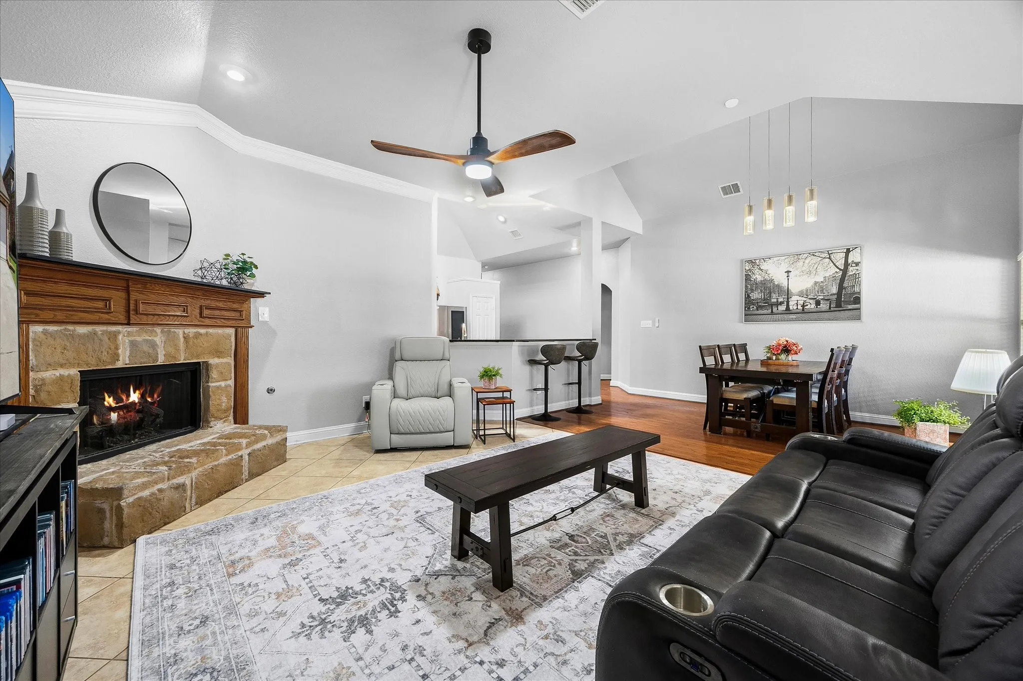 Single Family Residence For Sale in Rockwall County , 809 Cauble Drive, Fate, Texas 75087, 4 Bedroom, 3 Bathroom, 2 Garage spaces, 2,402 Sqft, built in 2005, mls#21358008, Real Estate Agent in Fate, Homes For Sale in Rockwall county, Homes For Sale in Fate, Realtor in Fate Texas, Real Estate Brokerage Independent Realty Texas, Luminita Cordes Realtor