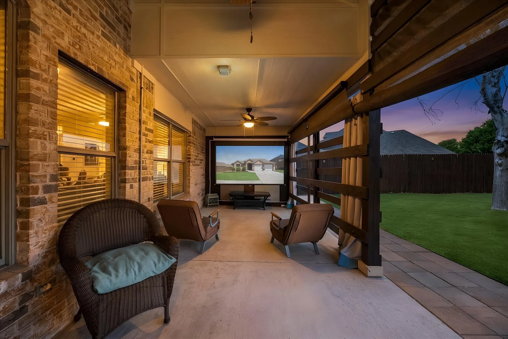 Single Family Residence For Sale in Rockwall County , 809 Cauble Drive, Fate, Texas 75087, 4 Bedroom, 3 Bathroom, 2 Garage spaces, 2,402 Sqft, built in 2005, mls#21358008, Real Estate Agent in Fate, Homes For Sale in Rockwall county, Homes For Sale in Fate, Realtor in Fate Texas, Real Estate Brokerage Independent Realty Texas, Luminita Cordes Realtor