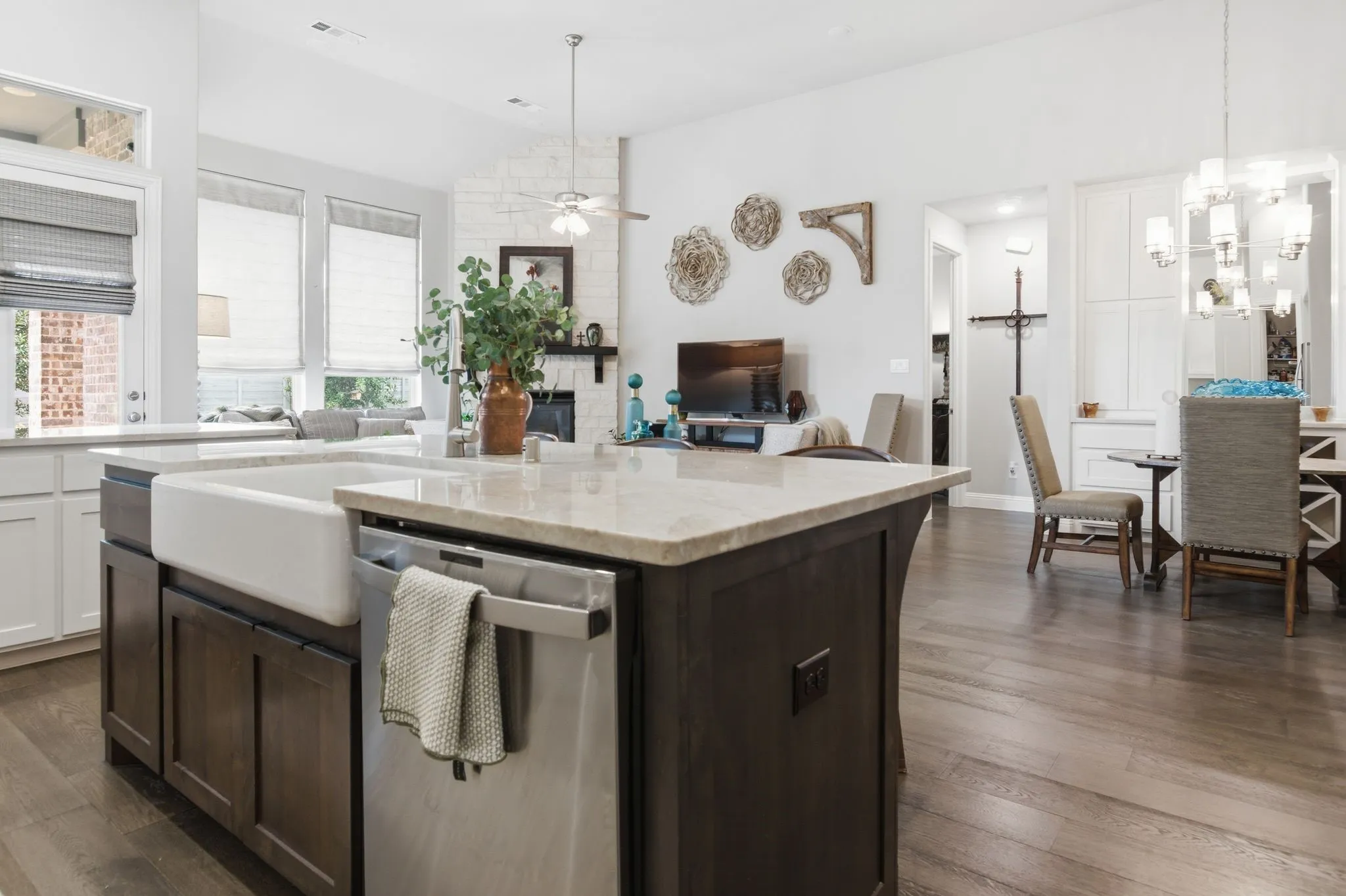 Single Family Residence For Sale in Denton County , 1605 Lavender Lane, Argyle, Texas 76226, 4 Bedroom, 3 Bathroom, 2 Garage spaces, 2,248 Sqft, built in 2020, mls#21356483, Real Estate Agent in Argyle, Homes For Sale in Denton county, Homes For Sale in Argyle, Realtor in Argyle Texas, Real Estate Brokerage Independent Realty Texas, Luminita Cordes Realtor