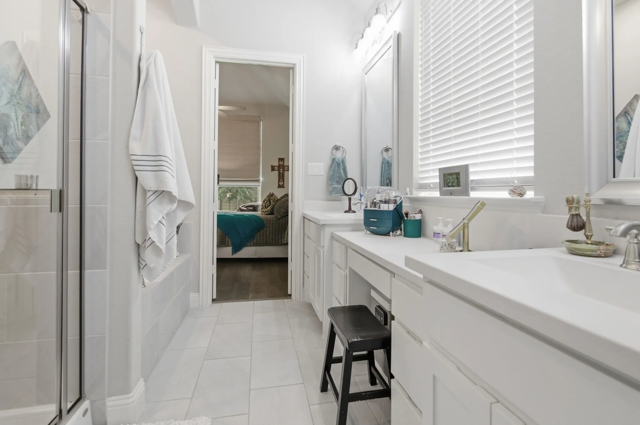 Single Family Residence For Sale in Denton County , 1605 Lavender Lane, Argyle, Texas 76226, 4 Bedroom, 3 Bathroom, 2 Garage spaces, 2,248 Sqft, built in 2020, mls#21356483, Real Estate Agent in Argyle, Homes For Sale in Denton county, Homes For Sale in Argyle, Realtor in Argyle Texas, Real Estate Brokerage Independent Realty Texas, Luminita Cordes Realtor
