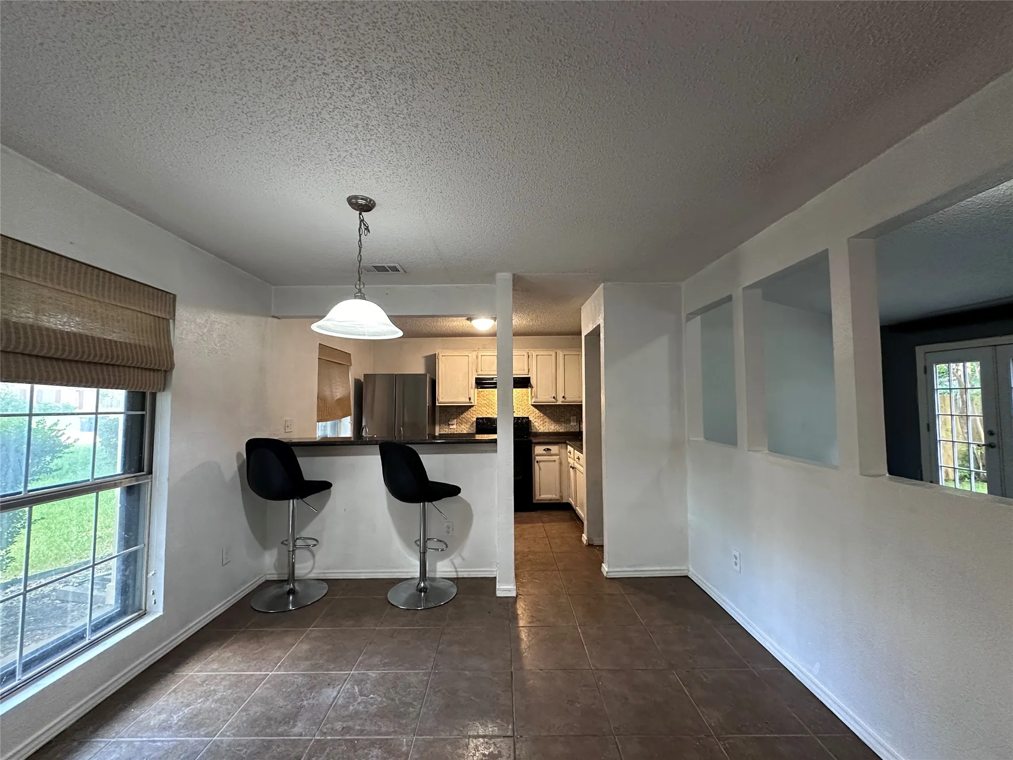 Single Family Residence For Sale in Tarrant County , 4620 China Rose Drive, Fort Worth, Texas 76137, 3 Bedroom, 2 Bathroom, 2 Garage spaces, 1,266 Sqft, built in 1982, mls#21359034, Real Estate Agent in Fort Worth, Homes For Sale in Tarrant county, Homes For Sale in Fort Worth, Realtor in Fort Worth Texas, Real Estate Brokerage Independent Realty Texas, Luminita Cordes Realtor