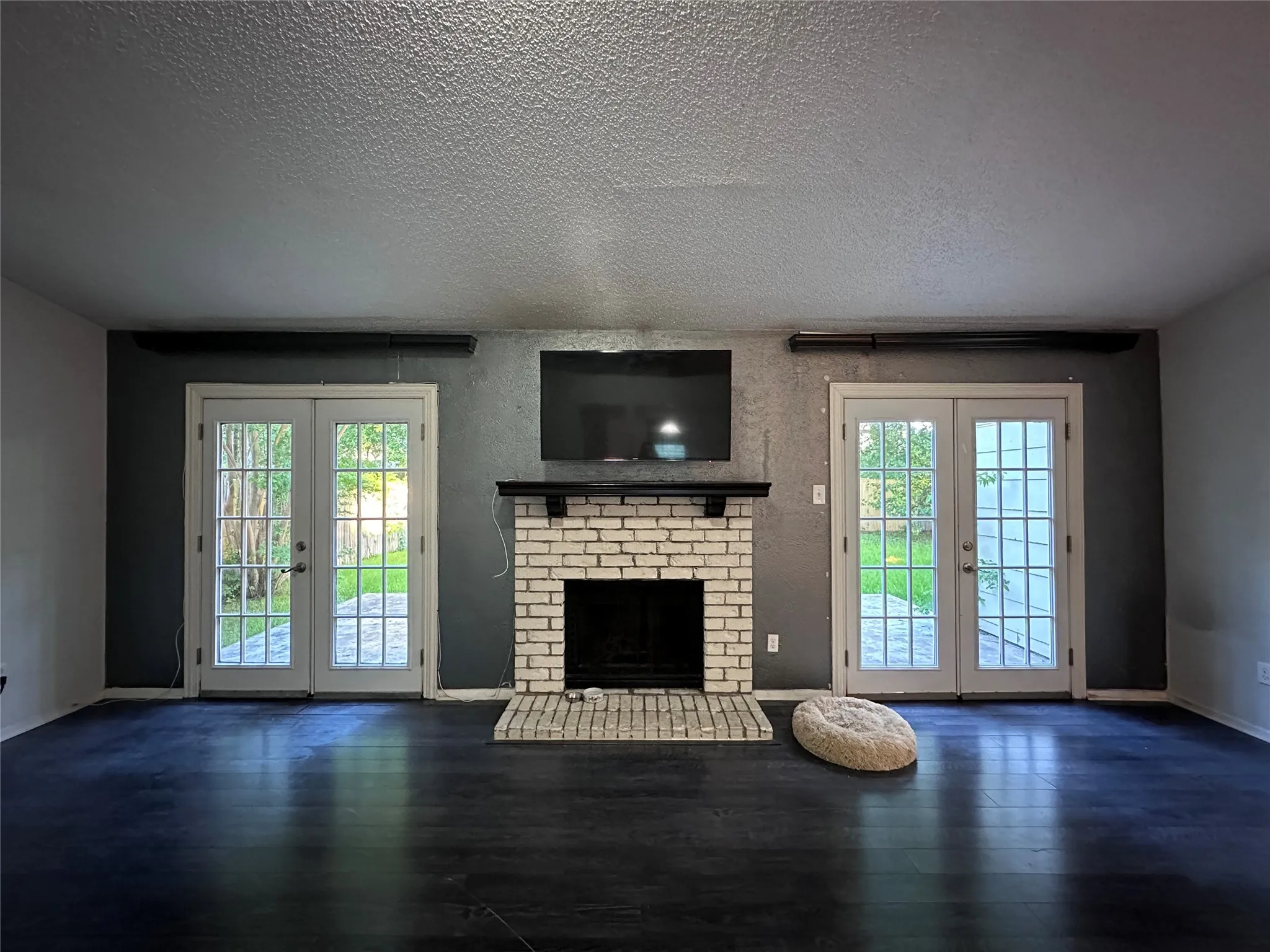 Single Family Residence For Sale in Tarrant County , 4620 China Rose Drive, Fort Worth, Texas 76137, 3 Bedroom, 2 Bathroom, 2 Garage spaces, 1,266 Sqft, built in 1982, mls#21359034, Real Estate Agent in Fort Worth, Homes For Sale in Tarrant county, Homes For Sale in Fort Worth, Realtor in Fort Worth Texas, Real Estate Brokerage Independent Realty Texas, Luminita Cordes Realtor