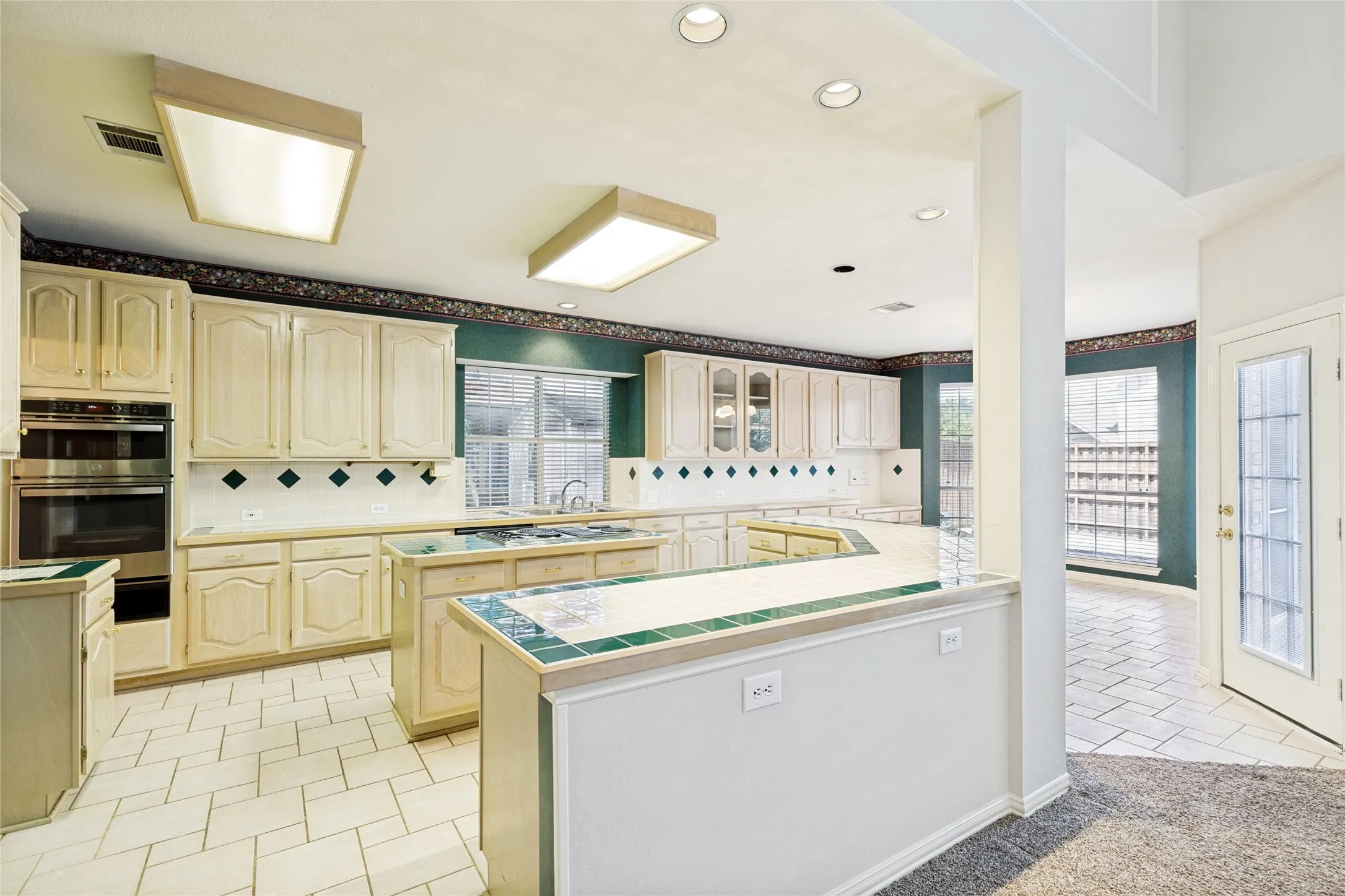 Single Family Residence For Sale in Dallas County , 122 Ridgewood Drive, Coppell, Texas 75019, 5 Bedroom, 4 Bathroom, 2 Garage spaces, 3,844 Sqft, built in 1995, mls#21357726, Real Estate Agent in Coppell, Homes For Sale in Dallas county, Homes For Sale in Coppell, Realtor in Coppell Texas, Real Estate Brokerage Independent Realty Texas, Luminita Cordes Realtor