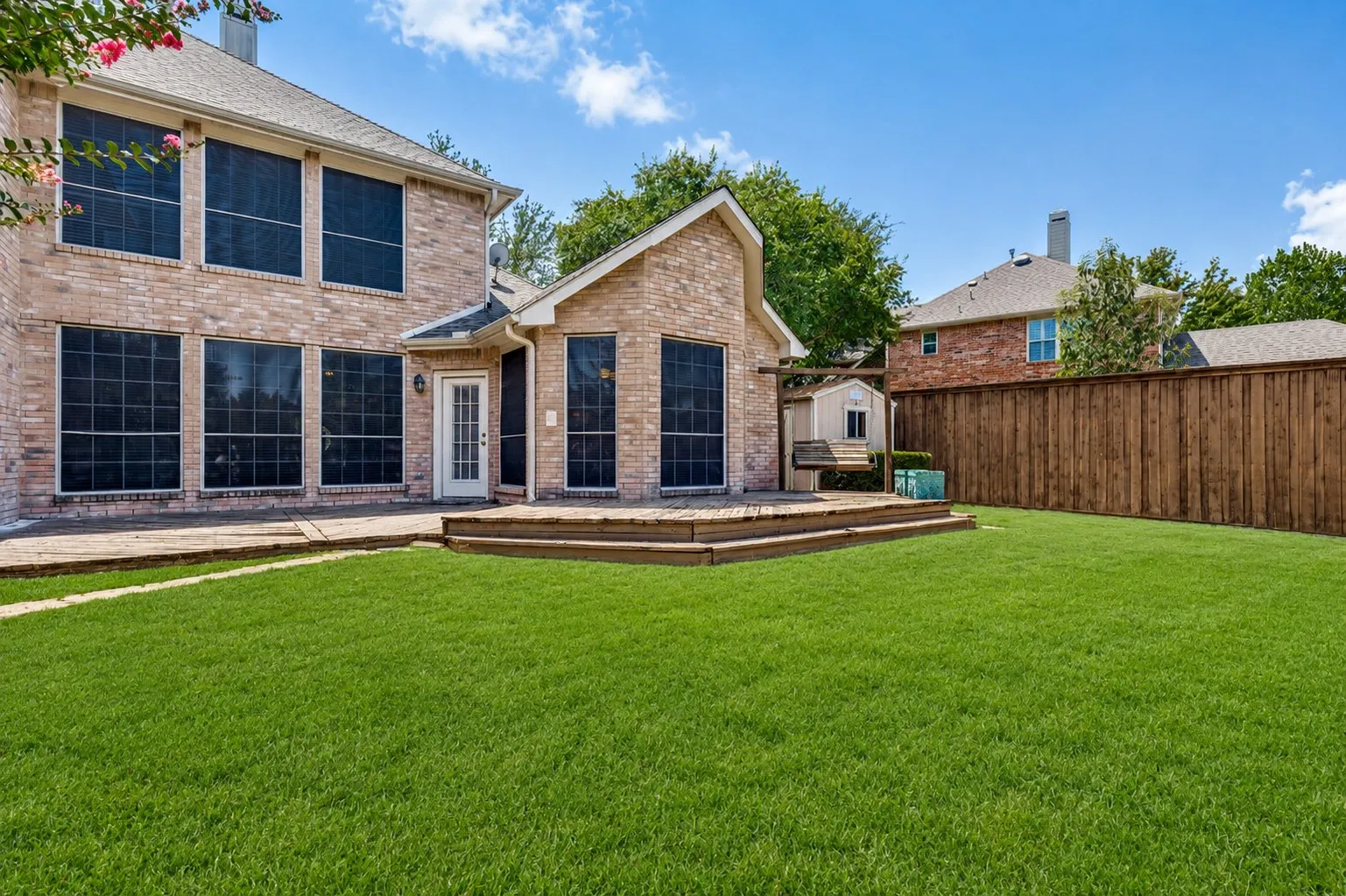 Single Family Residence For Sale in Dallas County , 122 Ridgewood Drive, Coppell, Texas 75019, 5 Bedroom, 4 Bathroom, 2 Garage spaces, 3,844 Sqft, built in 1995, mls#21357726, Real Estate Agent in Coppell, Homes For Sale in Dallas county, Homes For Sale in Coppell, Realtor in Coppell Texas, Real Estate Brokerage Independent Realty Texas, Luminita Cordes Realtor