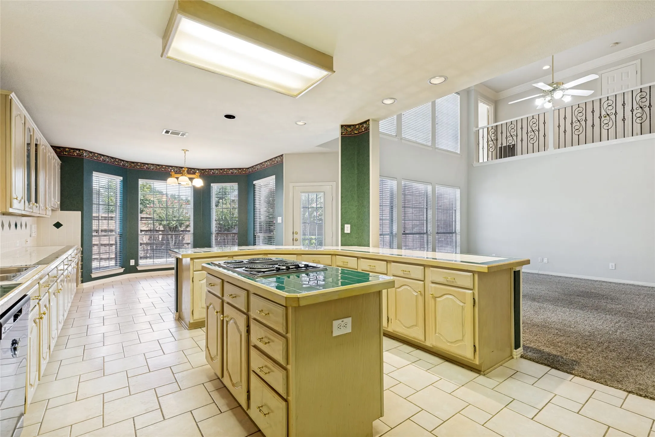 Single Family Residence For Sale in Dallas County , 122 Ridgewood Drive, Coppell, Texas 75019, 5 Bedroom, 4 Bathroom, 2 Garage spaces, 3,844 Sqft, built in 1995, mls#21357726, Real Estate Agent in Coppell, Homes For Sale in Dallas county, Homes For Sale in Coppell, Realtor in Coppell Texas, Real Estate Brokerage Independent Realty Texas, Luminita Cordes Realtor