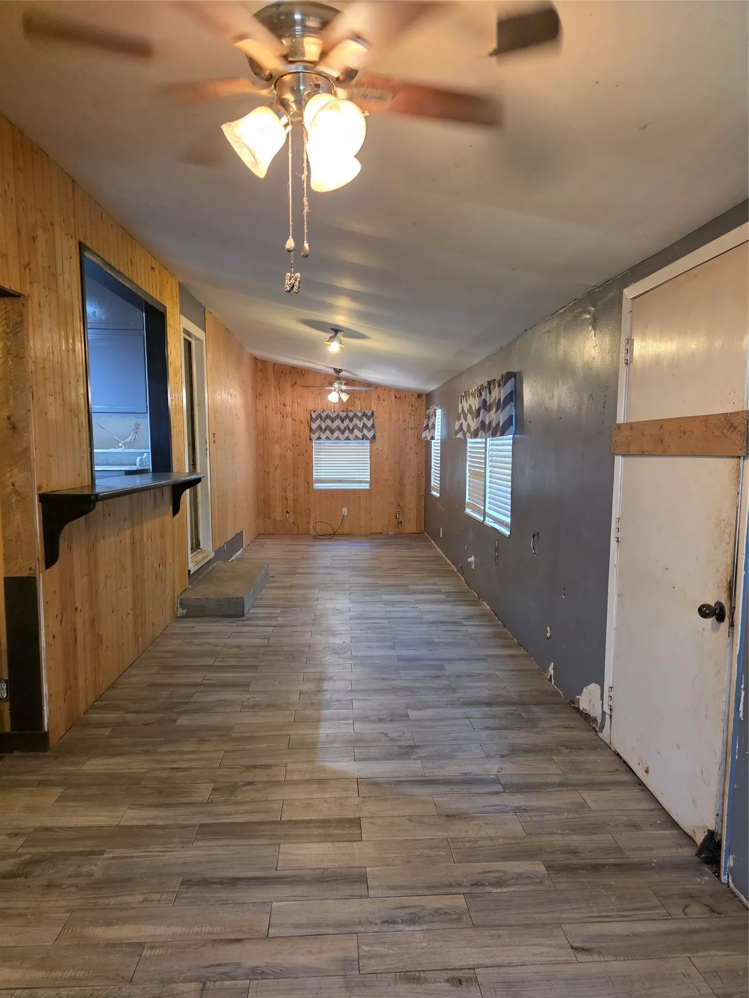 Single Family Residence For Sale in Hill County , 135 Giant Cedar Drive, Whitney, Texas 76692, 1 Bedroom, 1 Bathroom, Garage spaces, 1,608 Sqft, built in 0, mls#21357725, Real Estate Agent in Whitney, Homes For Sale in Hill county, Homes For Sale in Whitney, Realtor in Whitney Texas, Real Estate Brokerage Independent Realty Texas, Luminita Cordes Realtor