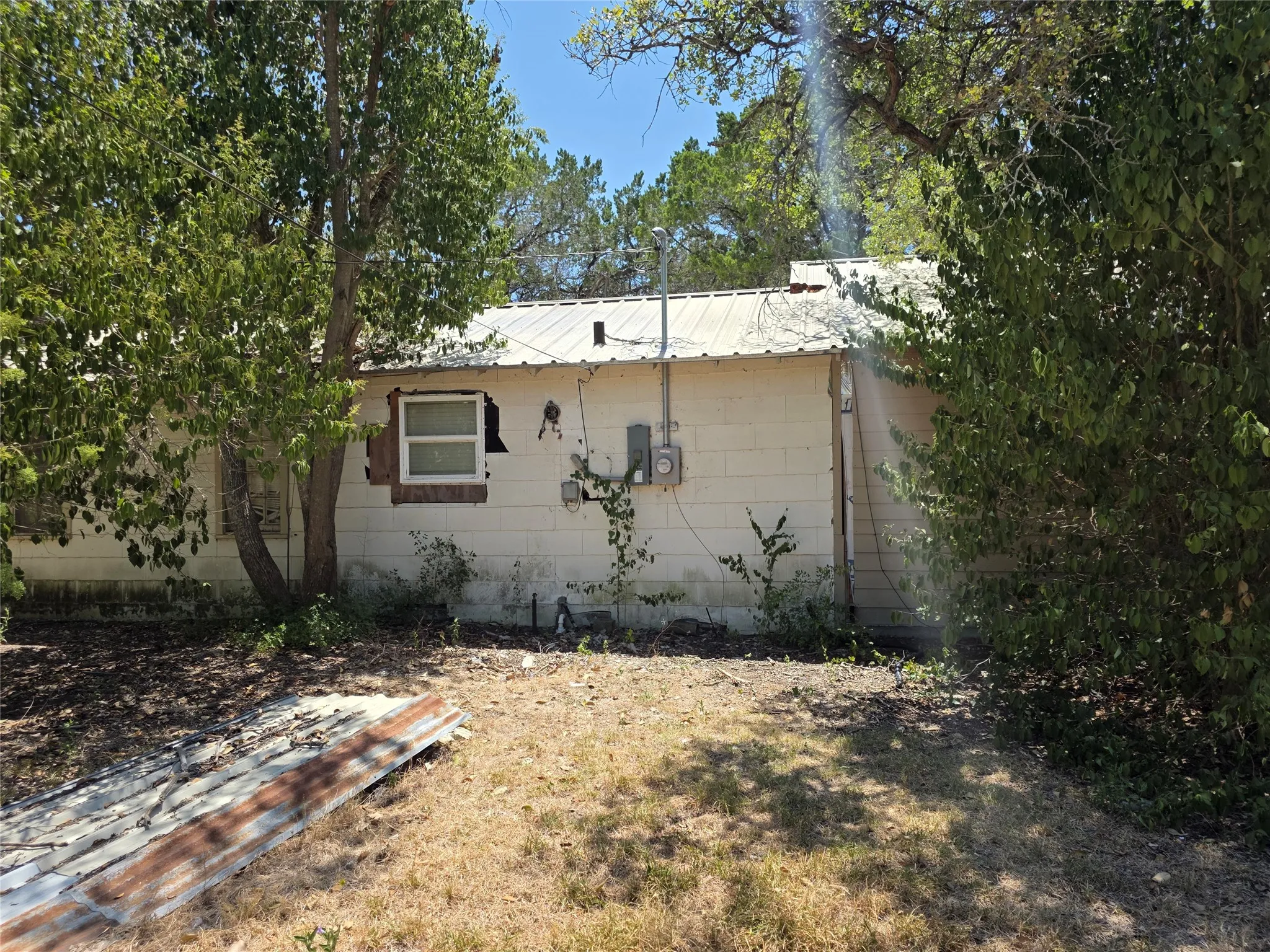 Single Family Residence For Sale in Hill County , 135 Giant Cedar Drive, Whitney, Texas 76692, 1 Bedroom, 1 Bathroom, Garage spaces, 1,608 Sqft, built in 0, mls#21357725, Real Estate Agent in Whitney, Homes For Sale in Hill county, Homes For Sale in Whitney, Realtor in Whitney Texas, Real Estate Brokerage Independent Realty Texas, Luminita Cordes Realtor
