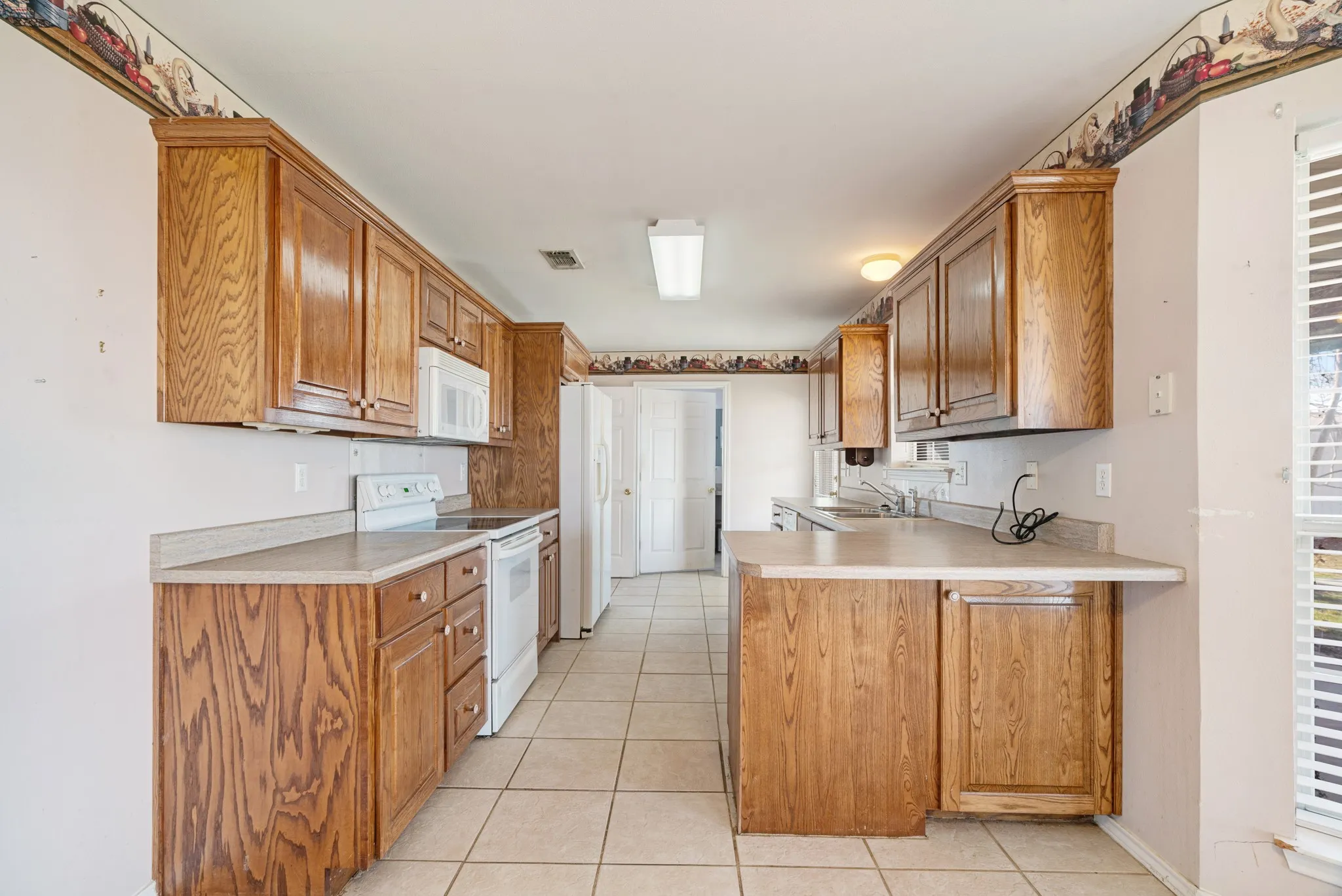 Single Family Residence For Sale in Lamar County , 3754 County Road 11300, Paris, Texas 75462, 3 Bedroom, 2 Bathroom, Garage spaces, 2,042 Sqft, built in 0, Price $344,900, mls#21359409, Real Estate Agent in Paris, Homes For Sale in Lamar county, Homes For Sale in Paris, Realtor in Paris Texas, Real Estate Brokerage Independent Realty Texas, Luminita Cordes Realtor