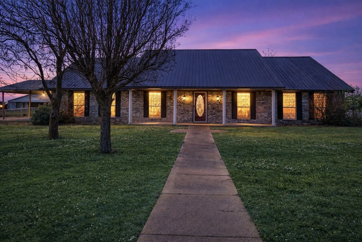 Single Family Residence For Sale in Lamar County , 3754 County Road 11300, Paris, Texas 75462, 3 Bedroom, 2 Bathroom, Garage spaces, 2,042 Sqft, built in 0, Price $344,900, mls#21359409, Real Estate Agent in Paris, Homes For Sale in Lamar county, Homes For Sale in Paris, Realtor in Paris Texas, Real Estate Brokerage Independent Realty Texas, Luminita Cordes Realtor