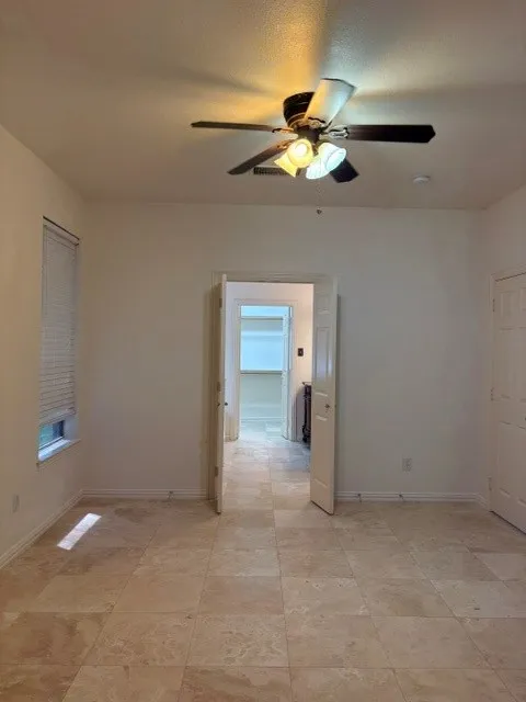 Single Family Residence For Rent in Denton County , 508 BRIAROAKS Drive, Lake Dallas, Texas 75065, 4 Bedroom, 4 Bathroom, 2 Garage spaces, 2,483 Sqft, built in 2002, mls#21359410, Real Estate Agent in Lake Dallas, Homes For Rent in Denton county, Homes For Rent in Lake Dallas, Realtor in Lake Dallas Texas, Real Estate Brokerage Independent Realty Texas, Luminita Cordes Realtor