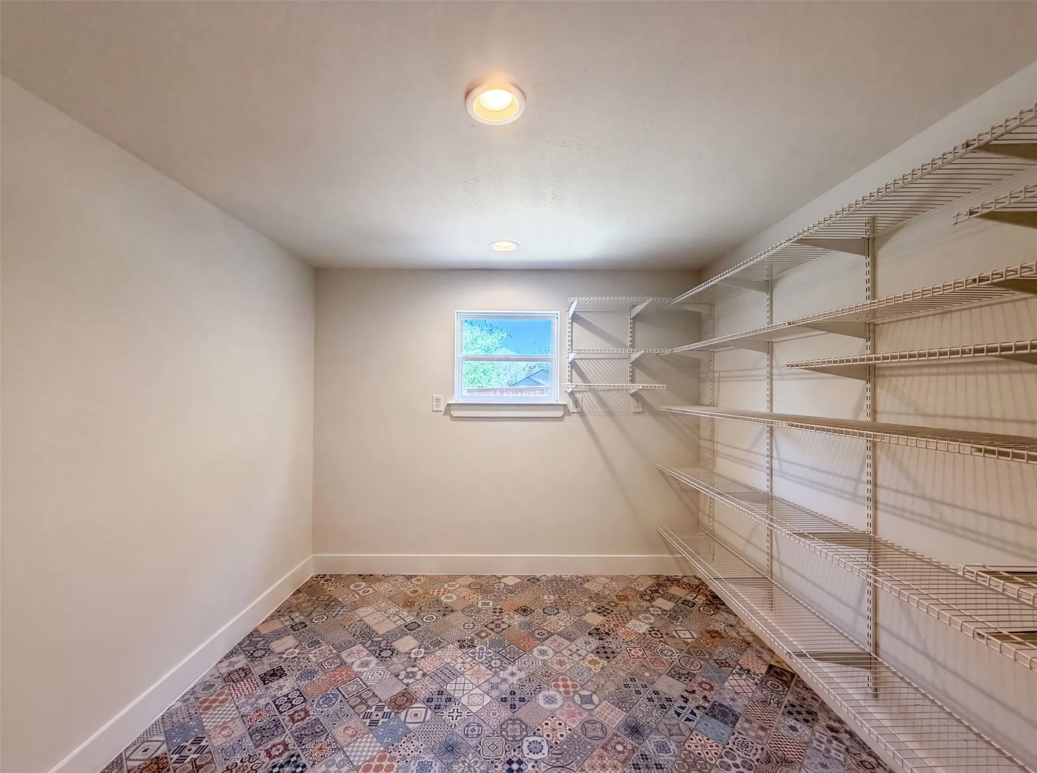 Single Family Residence For Sale in Collin County , 808 Griffin Street, Mc Kinney, Texas 75069, 3 Bedroom, 2 Bathroom, 1 Garage spaces, 1,807 Sqft, built in 1966, mls#21359411, Real Estate Agent in Mc Kinney, Homes For Sale in Collin county, Homes For Sale in Mc Kinney, Realtor in Mc Kinney Texas, Real Estate Brokerage Independent Realty Texas, Luminita Cordes Realtor