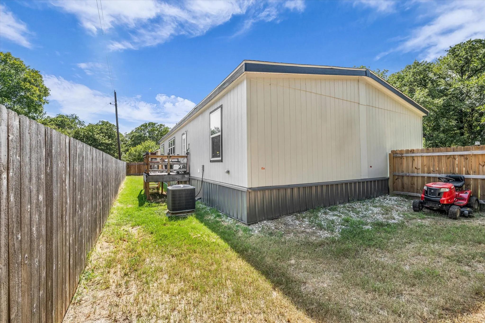 Manufactured Home For Sale in Hill County , 164 Hcr 2107, Whitney, Texas 76692, 3 Bedroom, 3 Bathroom, Garage spaces, 1,719 Sqft, built in 2023, mls#21359127, Real Estate Agent in Whitney, Homes For Sale in Hill county, Homes For Sale in Whitney, Realtor in Whitney Texas, Real Estate Brokerage Independent Realty Texas, Luminita Cordes Realtor