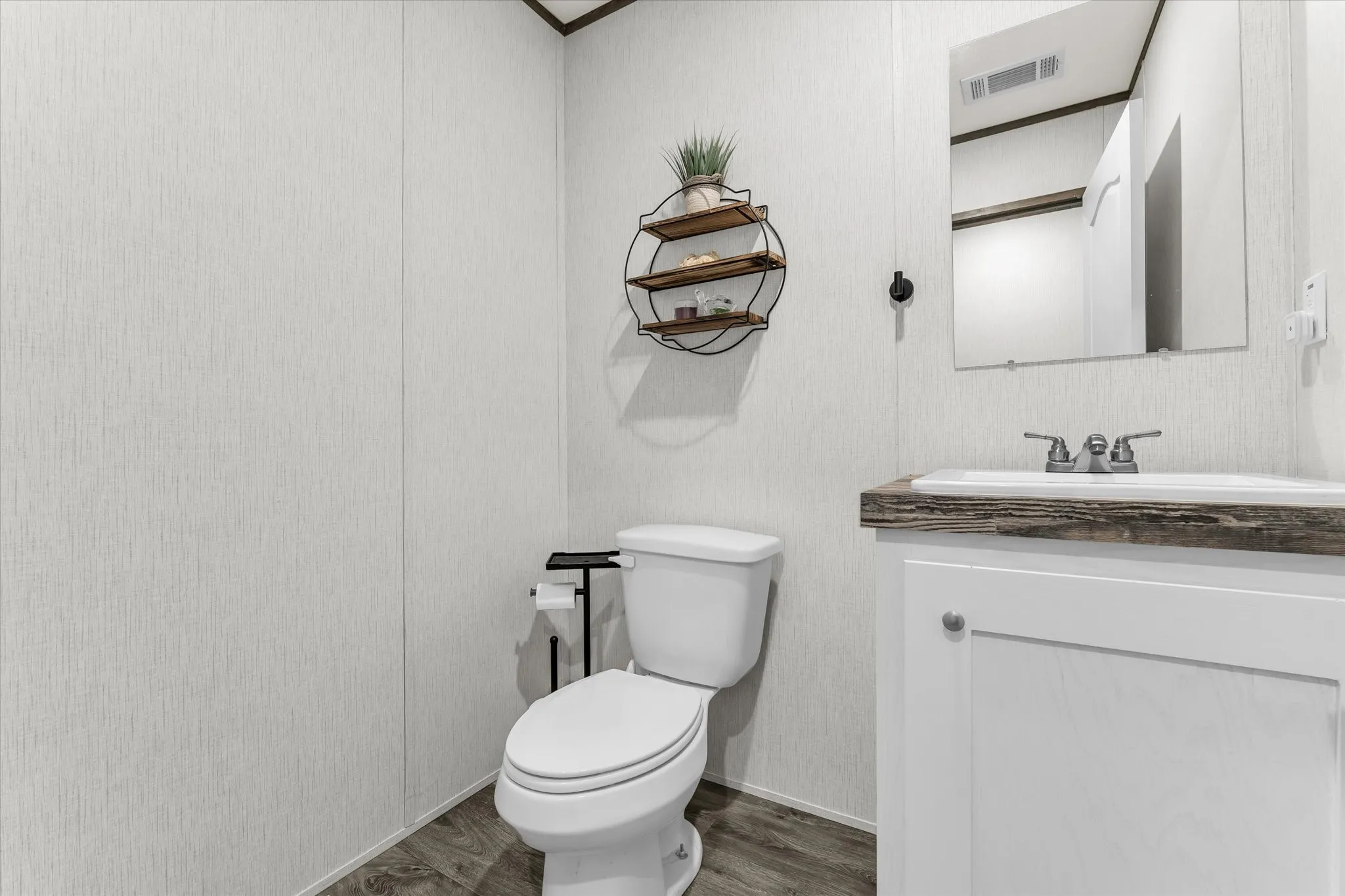 Manufactured Home For Sale in Hill County , 164 Hcr 2107, Whitney, Texas 76692, 3 Bedroom, 3 Bathroom, Garage spaces, 1,719 Sqft, built in 2023, mls#21359127, Real Estate Agent in Whitney, Homes For Sale in Hill county, Homes For Sale in Whitney, Realtor in Whitney Texas, Real Estate Brokerage Independent Realty Texas, Luminita Cordes Realtor