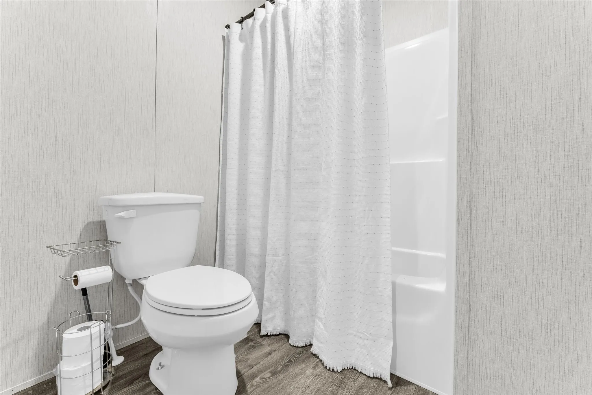 Manufactured Home For Sale in Hill County , 164 Hcr 2107, Whitney, Texas 76692, 3 Bedroom, 3 Bathroom, Garage spaces, 1,719 Sqft, built in 2023, mls#21359127, Real Estate Agent in Whitney, Homes For Sale in Hill county, Homes For Sale in Whitney, Realtor in Whitney Texas, Real Estate Brokerage Independent Realty Texas, Luminita Cordes Realtor
