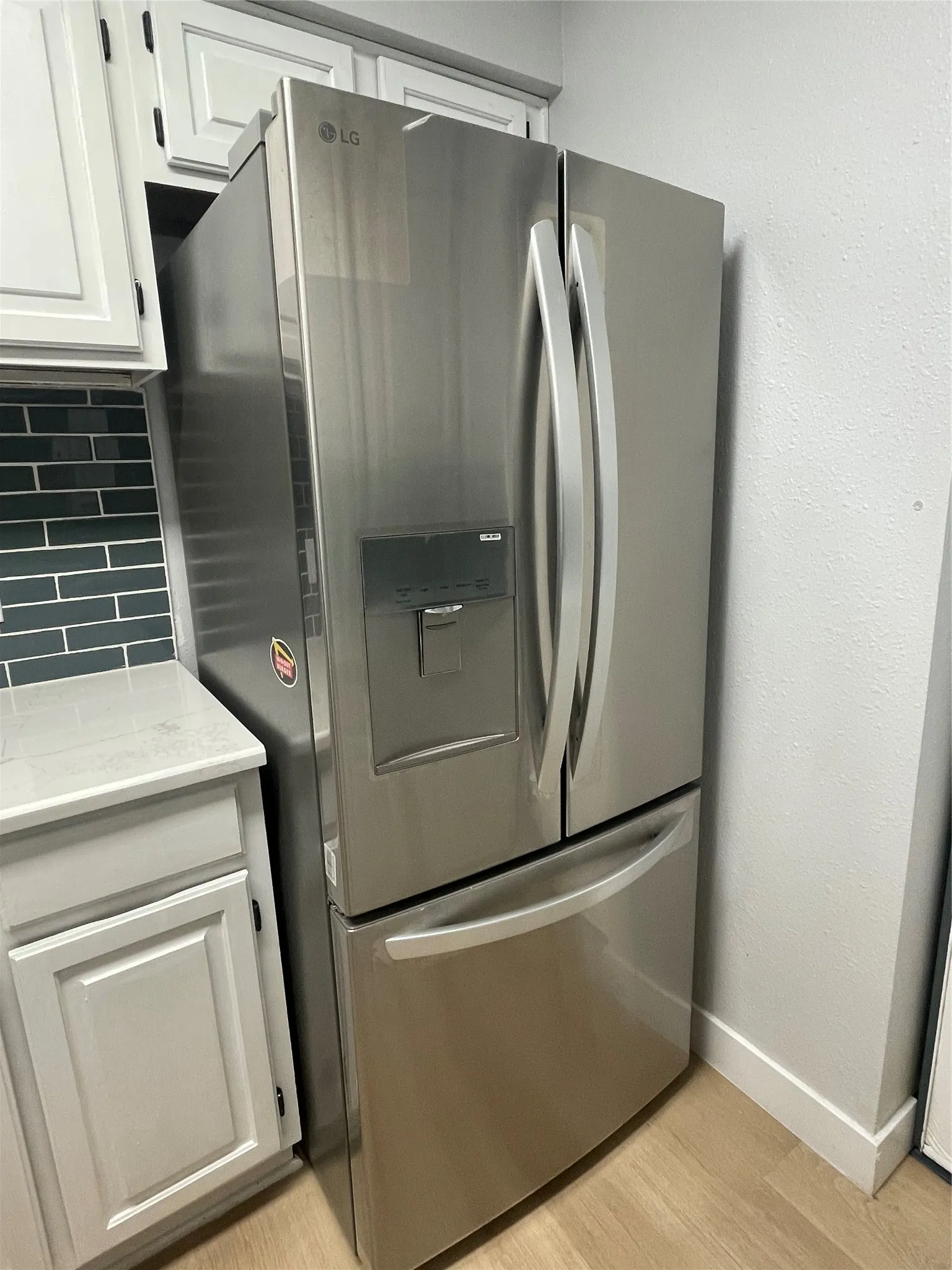 Townhouse For Rent in Tarrant County , 332 W Harwood Road B, Hurst, Texas 76054, 3 Bedroom, 2 Bathroom, Garage spaces, 1,200 Sqft, built in 1985, mls#21358477, Real Estate Agent in Hurst, Homes For Rent in Tarrant county, Homes For Rent in Hurst, Realtor in Hurst Texas, Real Estate Brokerage Independent Realty Texas, Luminita Cordes Realtor