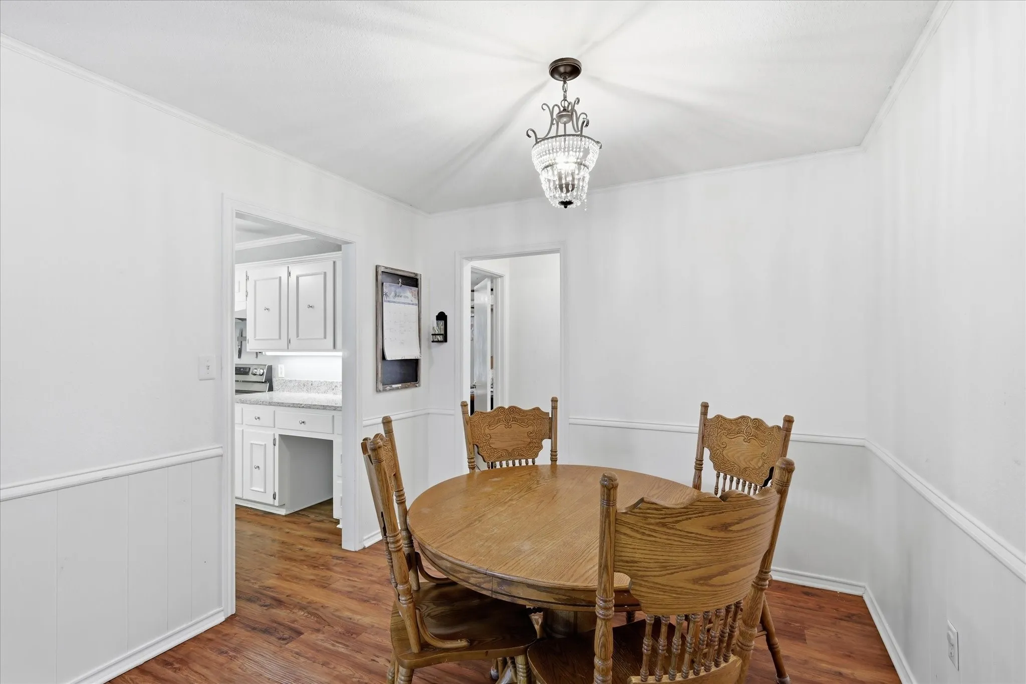Single Family Residence For Sale in Denton County , 112 Diane Drive, Sanger, Texas 76266, 4 Bedroom, 2 Bathroom, 4 Garage spaces, 2,099 Sqft, built in 1983, mls#21358650, Real Estate Agent in Sanger, Homes For Sale in Denton county, Homes For Sale in Sanger, Realtor in Sanger Texas, Real Estate Brokerage Independent Realty Texas, Luminita Cordes Realtor