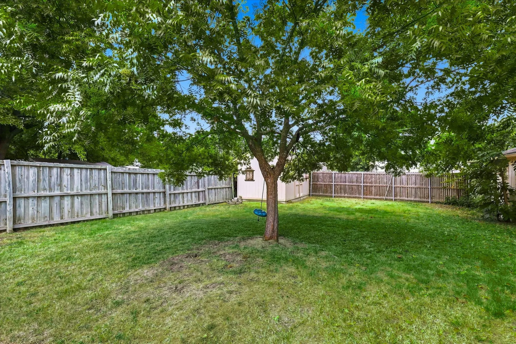Single Family Residence For Sale in Denton County , 112 Diane Drive, Sanger, Texas 76266, 4 Bedroom, 2 Bathroom, 4 Garage spaces, 2,099 Sqft, built in 1983, mls#21358650, Real Estate Agent in Sanger, Homes For Sale in Denton county, Homes For Sale in Sanger, Realtor in Sanger Texas, Real Estate Brokerage Independent Realty Texas, Luminita Cordes Realtor