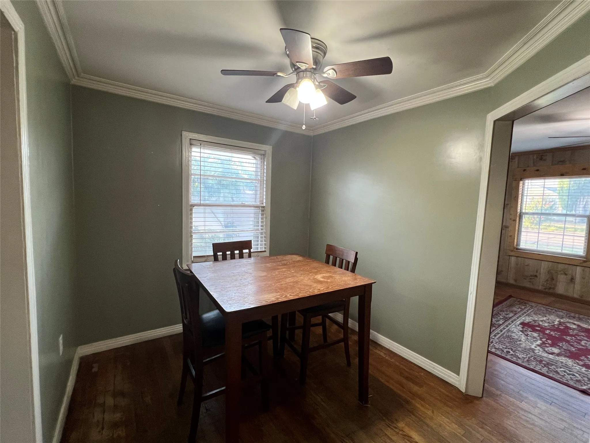 Dining room to gather and eat together