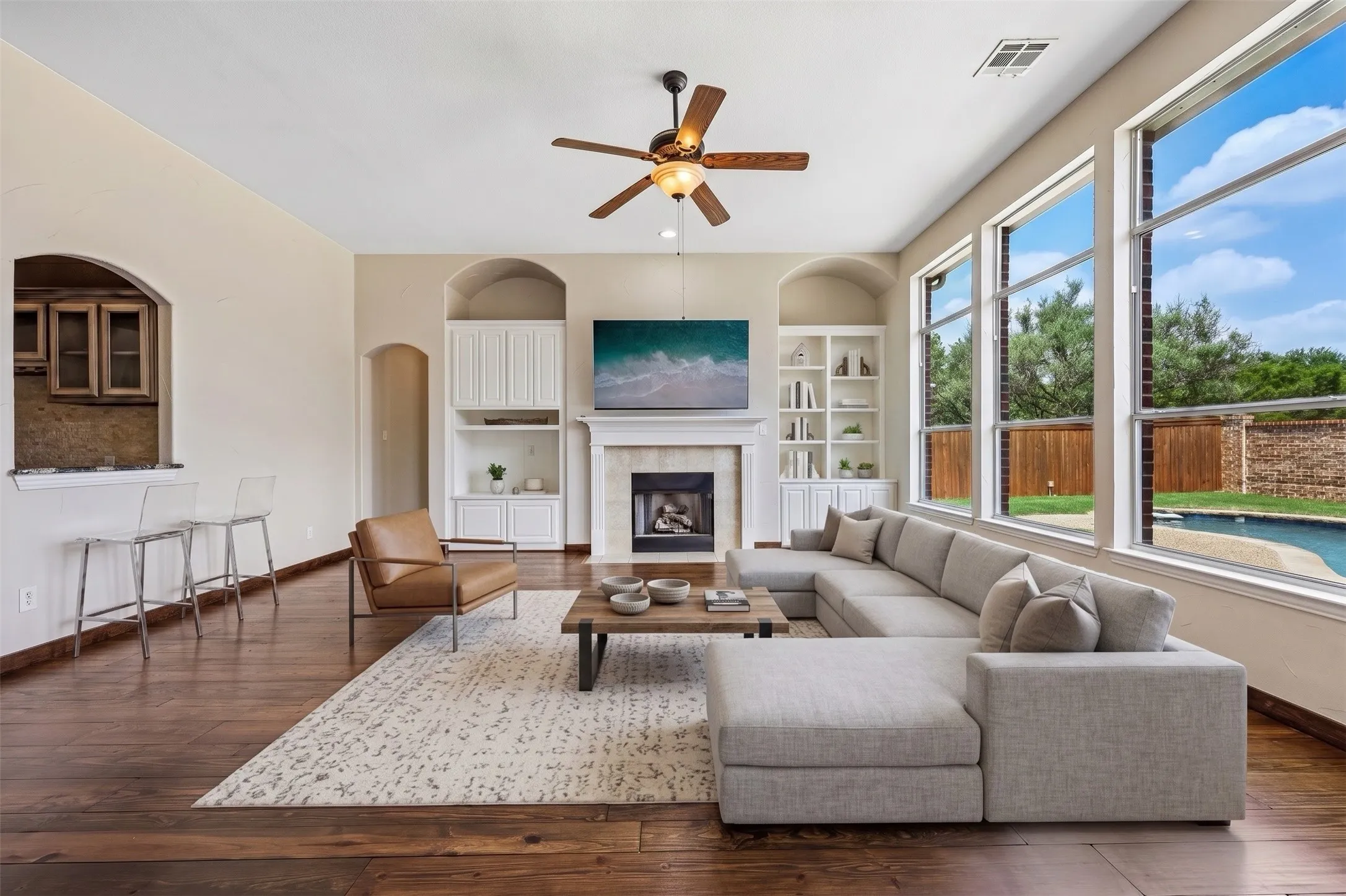 Single Family Residence For Rent in Denton County , 8330 Elena Drive, Lantana, Texas 76226, 3 Bedroom, 2 Bathroom, 2 Garage spaces, 2,508 Sqft, built in 2002, mls#21359418, Real Estate Agent in Lantana, Homes For Rent in Denton county, Homes For Rent in Lantana, Realtor in Lantana Texas, Real Estate Brokerage Independent Realty Texas, Luminita Cordes Realtor