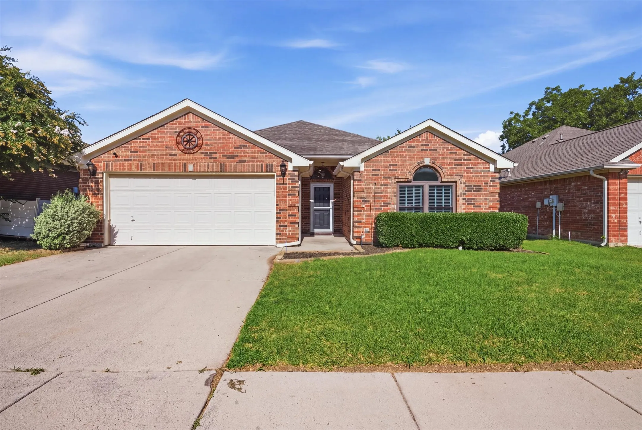 Single Family Residence For Rent in Tarrant County , 8625 Stetson, Fort Worth, Texas 76244, 3 Bedroom, 2 Bathroom, 2 Garage spaces, 1,687 Sqft, built in 2001, mls#21358494, Real Estate Agent in Fort Worth, Homes For Rent in Tarrant county, Homes For Rent in Fort Worth, Realtor in Fort Worth Texas, Real Estate Brokerage Independent Realty Texas, Luminita Cordes Realtor