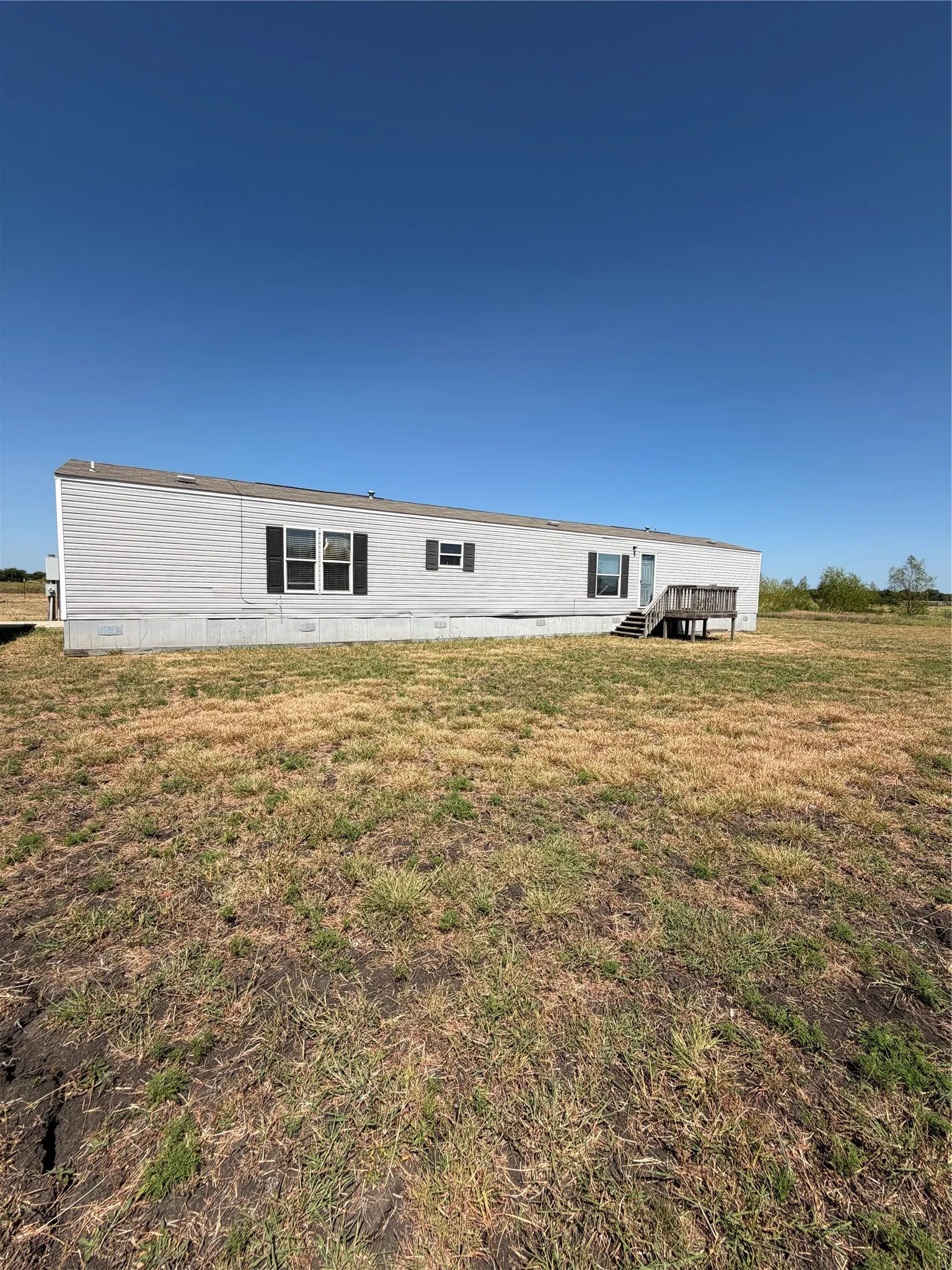 Manufactured Home For Sale in Fannin County , 408 County Road 4415, Whitewright, Texas 75491, 3 Bedroom, 2 Bathroom, Garage spaces, 1,360 Sqft, built in 2015, mls#21357189, Real Estate Agent in Whitewright, Homes For Sale in Fannin county, Homes For Sale in Whitewright, Realtor in Whitewright Texas, Real Estate Brokerage Independent Realty Texas, Luminita Cordes Realtor