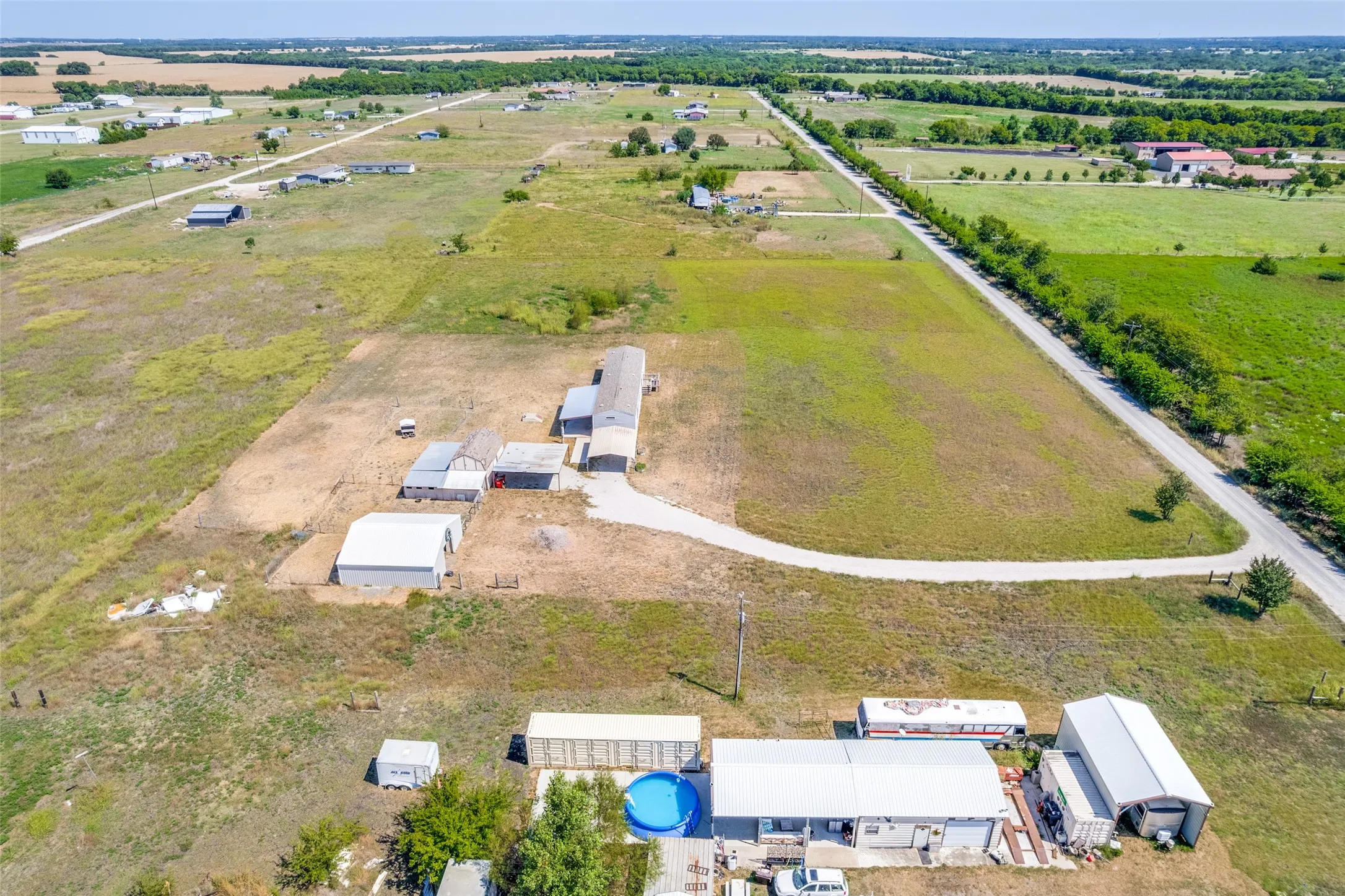 Manufactured Home For Sale in Fannin County , 408 County Road 4415, Whitewright, Texas 75491, 3 Bedroom, 2 Bathroom, Garage spaces, 1,360 Sqft, built in 2015, mls#21357189, Real Estate Agent in Whitewright, Homes For Sale in Fannin county, Homes For Sale in Whitewright, Realtor in Whitewright Texas, Real Estate Brokerage Independent Realty Texas, Luminita Cordes Realtor