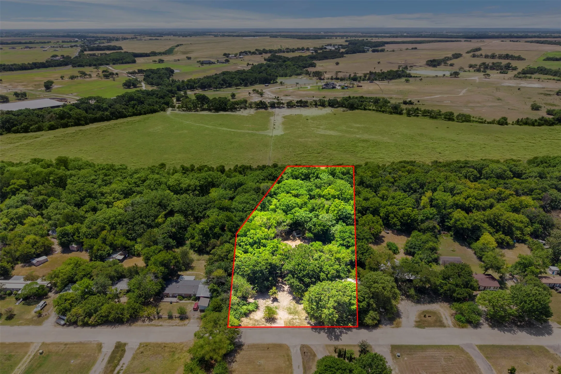 Improved Land For Sale in Ellis County , 261 Rocky Drive, Waxahachie, Texas 75167, 0, 0, Garage spaces, 0 Sqft, built in 2005, mls#21358137, Real Estate Agent in Waxahachie, Homes For Sale in Ellis county, Homes For Sale in Waxahachie, Realtor in Waxahachie Texas, Real Estate Brokerage Independent Realty Texas, Luminita Cordes Realtor