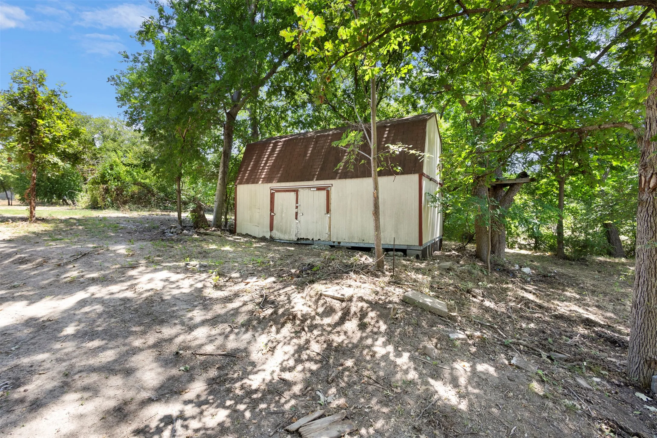 Improved Land For Sale in Ellis County , 261 Rocky Drive, Waxahachie, Texas 75167, 0, 0, Garage spaces, 0 Sqft, built in 2005, mls#21358137, Real Estate Agent in Waxahachie, Homes For Sale in Ellis county, Homes For Sale in Waxahachie, Realtor in Waxahachie Texas, Real Estate Brokerage Independent Realty Texas, Luminita Cordes Realtor