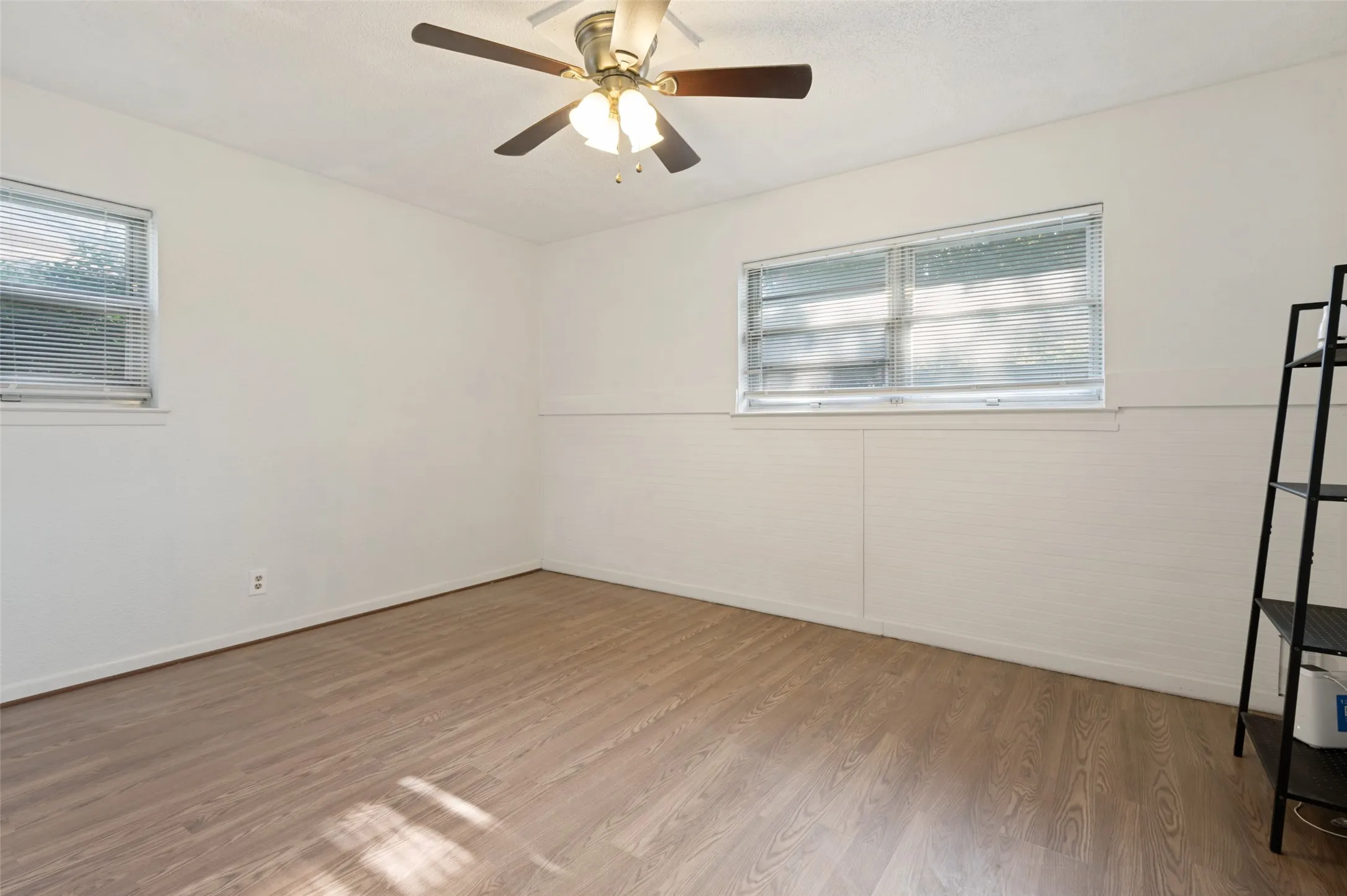 Another oversized bedroom