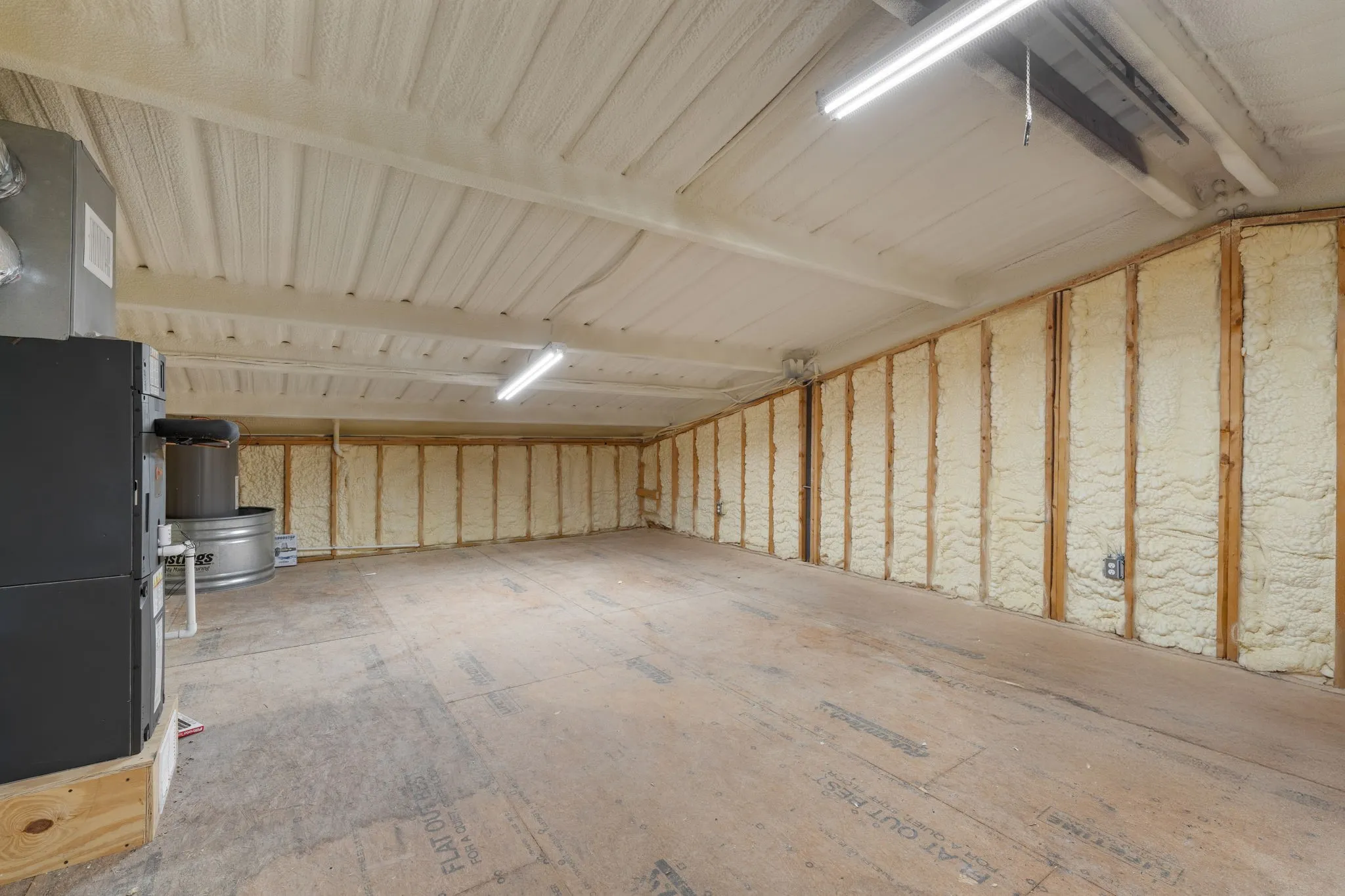 second floor of shop that could be finished out