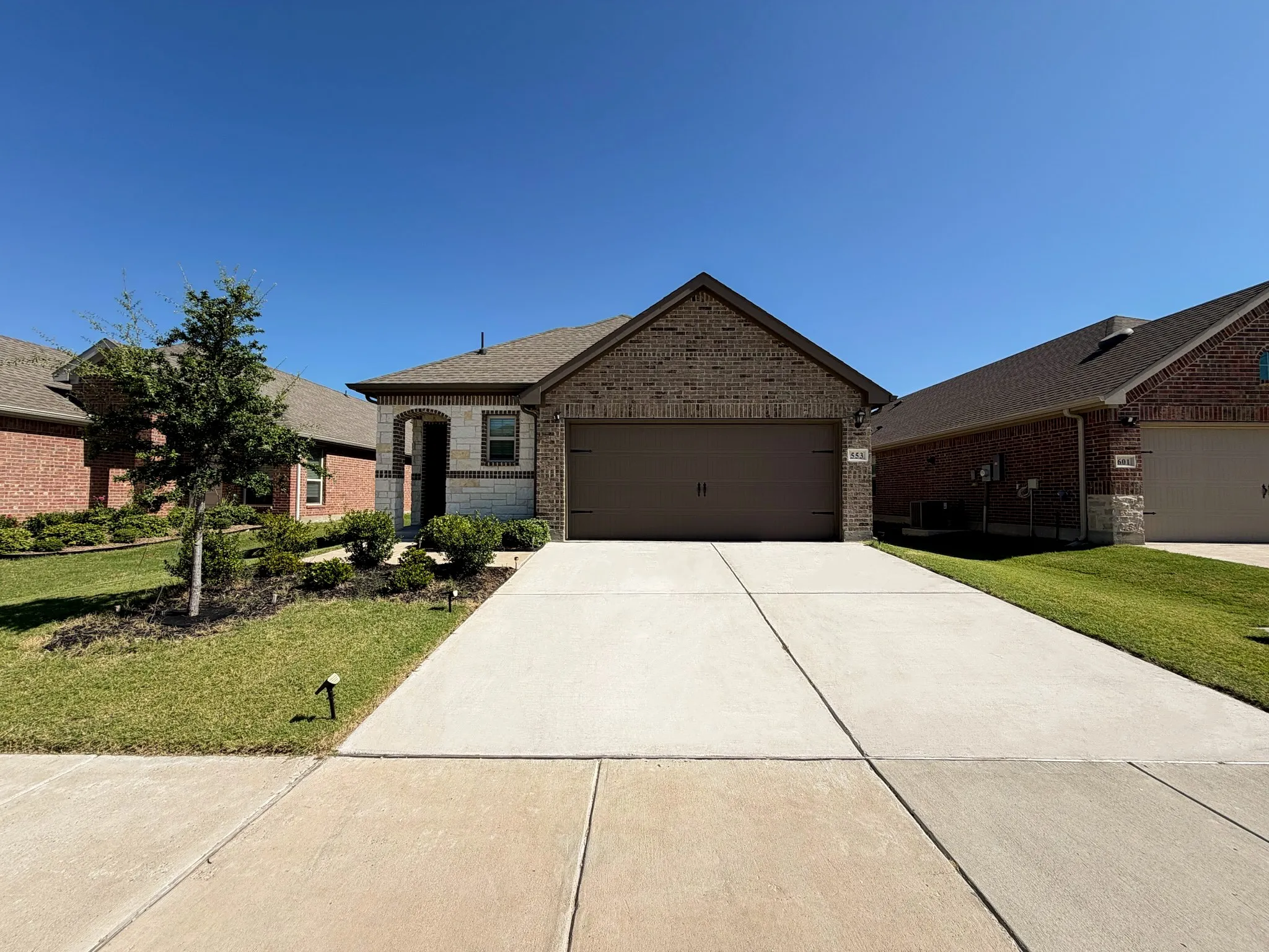 Single Family Residence For Rent in Collin County , 553 New Dawn Drive, Lavon, Texas 75166, 3 Bedroom, 2 Bathroom, 2 Garage spaces, 1,531 Sqft, built in 2023, mls#21354290, Real Estate Agent in Lavon, Homes For Rent in Collin county, Homes For Rent in Lavon, Realtor in Lavon Texas, Real Estate Brokerage Independent Realty Texas, Luminita Cordes Realtor