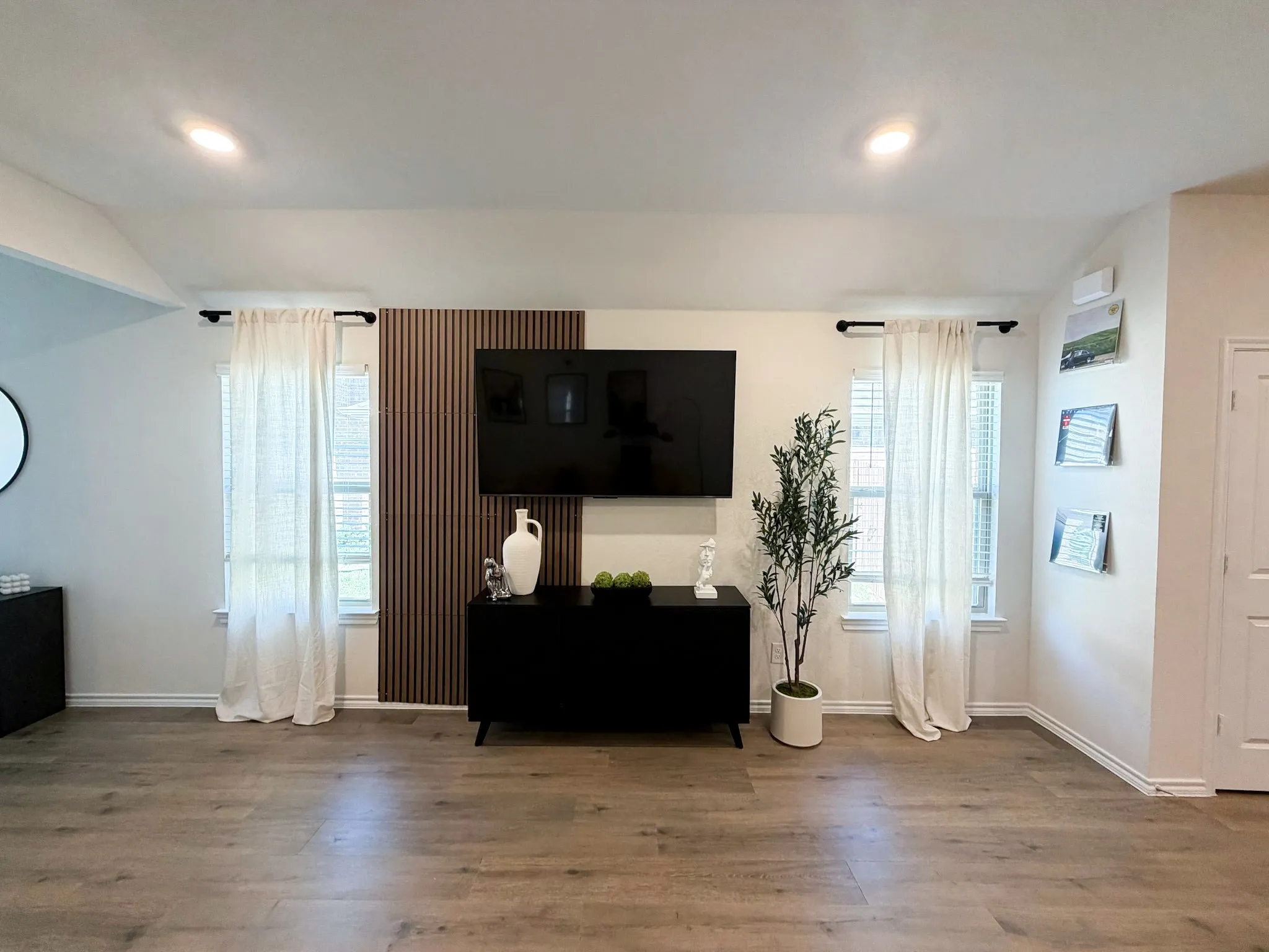Single Family Residence For Rent in Collin County , 553 New Dawn Drive, Lavon, Texas 75166, 3 Bedroom, 2 Bathroom, 2 Garage spaces, 1,531 Sqft, built in 2023, mls#21354290, Real Estate Agent in Lavon, Homes For Rent in Collin county, Homes For Rent in Lavon, Realtor in Lavon Texas, Real Estate Brokerage Independent Realty Texas, Luminita Cordes Realtor