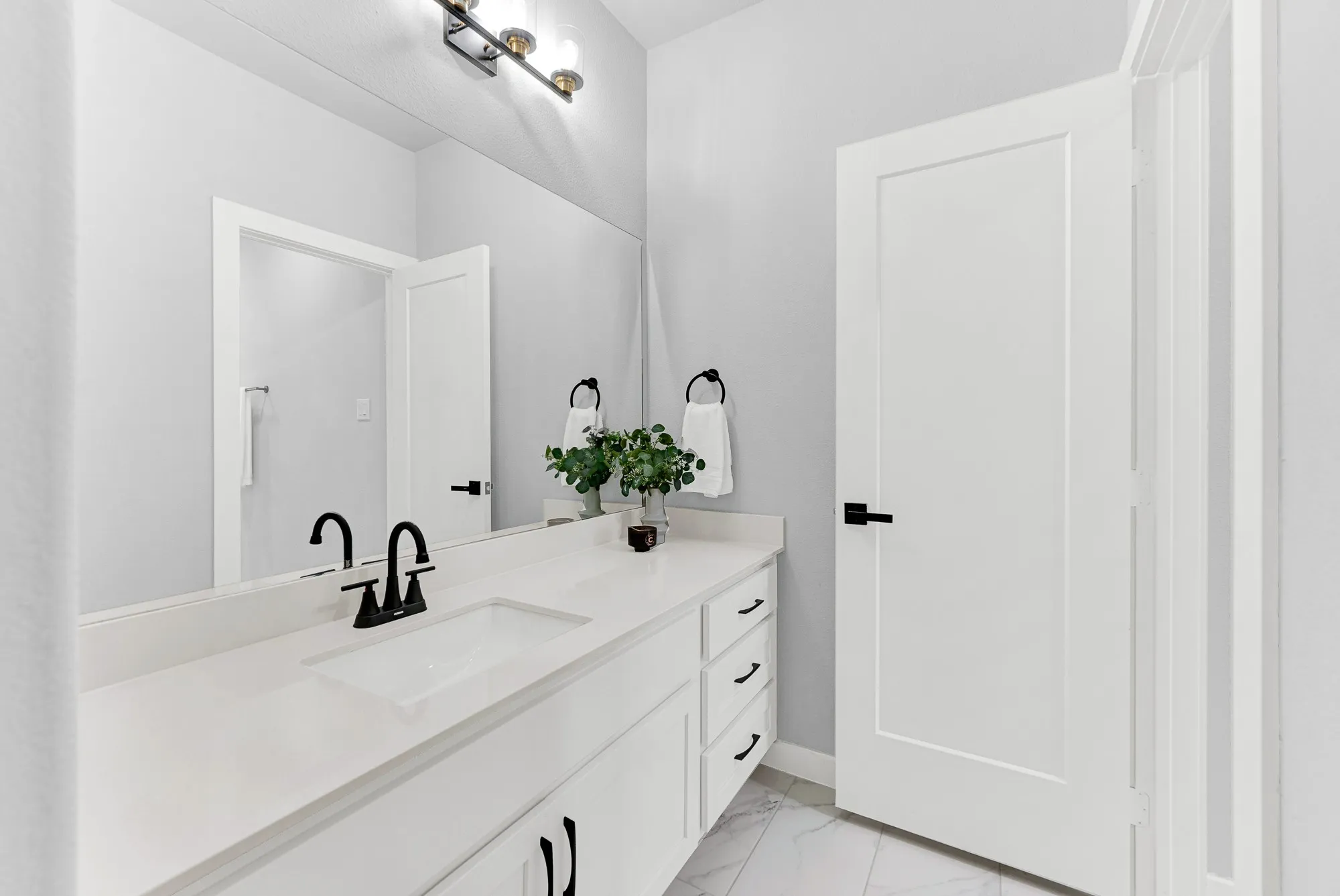 Single Family Residence For Sale in Denton County , 3567 Rustic Oak Drive, Frisco, Texas 75033, 5 Bedroom, 5 Bathroom, 2 Garage spaces, 3,961 Sqft, built in 2021, mls#21359419, Real Estate Agent in Frisco, Homes For Sale in Denton county, Homes For Sale in Frisco, Realtor in Frisco Texas, Real Estate Brokerage Independent Realty Texas, Luminita Cordes Realtor