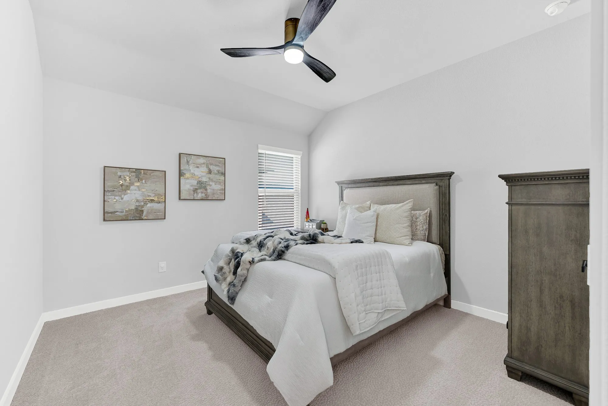 Single Family Residence For Sale in Denton County , 3567 Rustic Oak Drive, Frisco, Texas 75033, 5 Bedroom, 5 Bathroom, 2 Garage spaces, 3,961 Sqft, built in 2021, mls#21359419, Real Estate Agent in Frisco, Homes For Sale in Denton county, Homes For Sale in Frisco, Realtor in Frisco Texas, Real Estate Brokerage Independent Realty Texas, Luminita Cordes Realtor