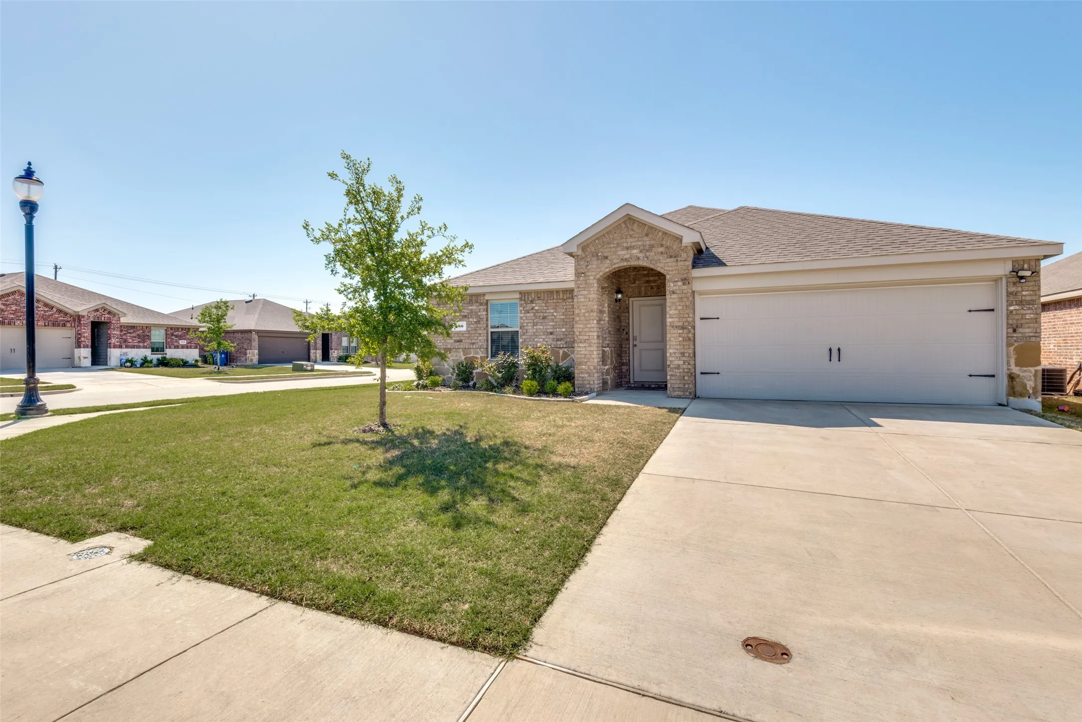 Single Family Residence For Rent in Denton County , 980 Fueller Drive, Aubrey, Texas 76227, 4 Bedroom, 2 Bathroom, 2 Garage spaces, 1,587 Sqft, built in 2021, mls#21359429, Real Estate Agent in Aubrey, Homes For Rent in Denton county, Homes For Rent in Aubrey, Realtor in Aubrey Texas, Real Estate Brokerage Independent Realty Texas, Luminita Cordes Realtor
