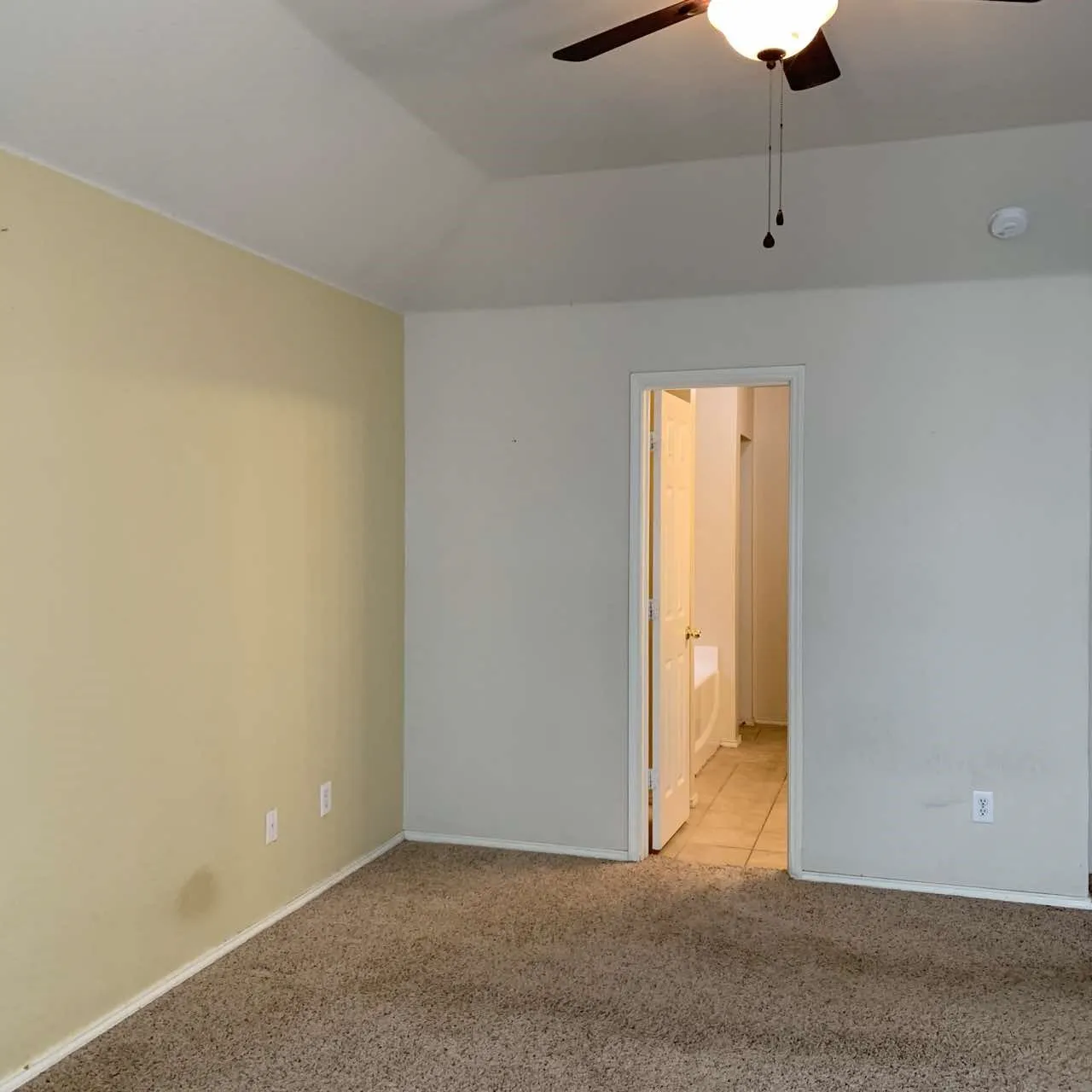 Single Family Residence For Rent in Collin County , 208 N Rolling Meadows Drive N, Wylie, Texas 75098, 3 Bedroom, 2 Bathroom, 2 Garage spaces, 1,633 Sqft, built in 2003, mls#21359436, Real Estate Agent in Wylie, Homes For Rent in Collin county, Homes For Rent in Wylie, Realtor in Wylie Texas, Real Estate Brokerage Independent Realty Texas, Luminita Cordes Realtor