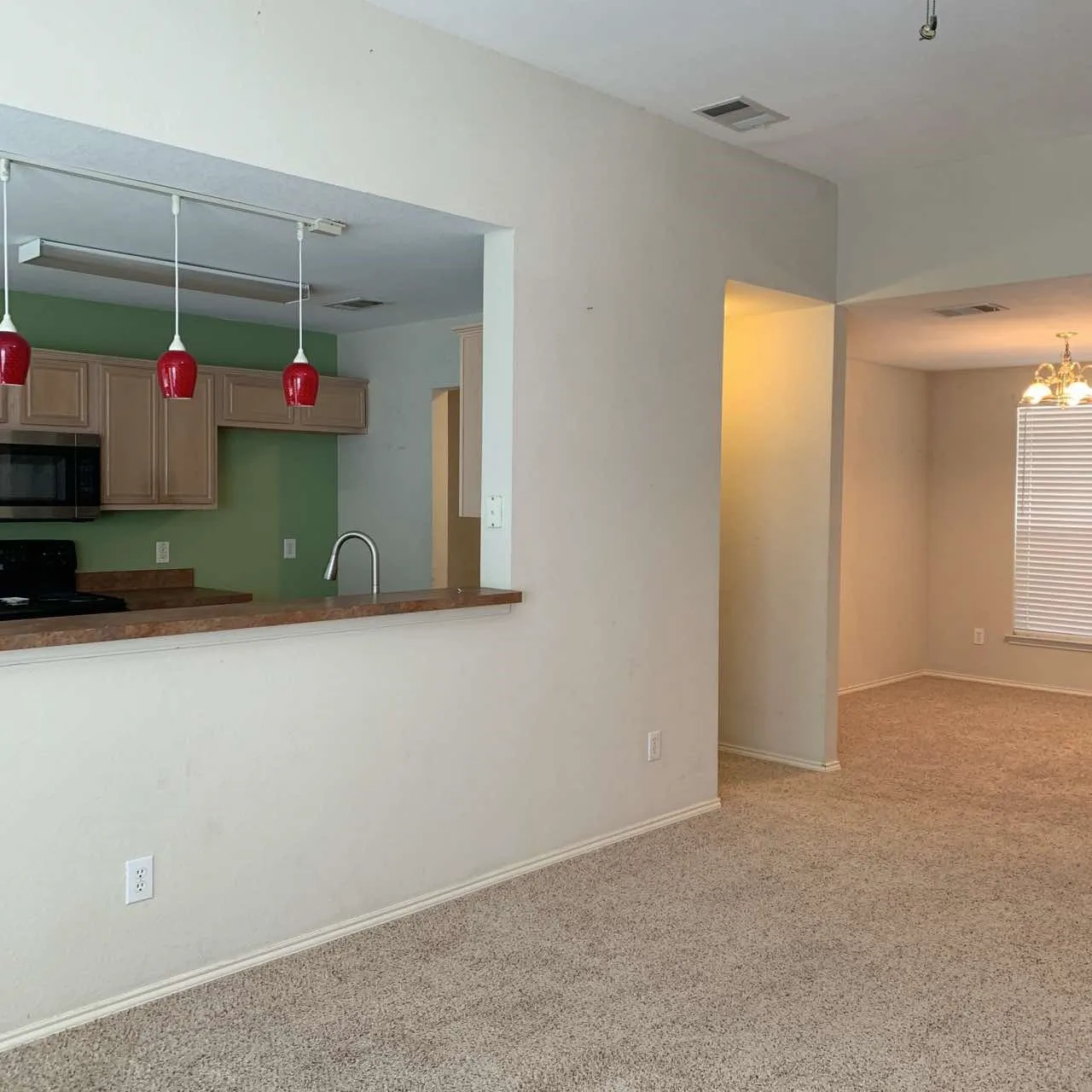 Single Family Residence For Rent in Collin County , 208 N Rolling Meadows Drive N, Wylie, Texas 75098, 3 Bedroom, 2 Bathroom, 2 Garage spaces, 1,633 Sqft, built in 2003, mls#21359436, Real Estate Agent in Wylie, Homes For Rent in Collin county, Homes For Rent in Wylie, Realtor in Wylie Texas, Real Estate Brokerage Independent Realty Texas, Luminita Cordes Realtor
