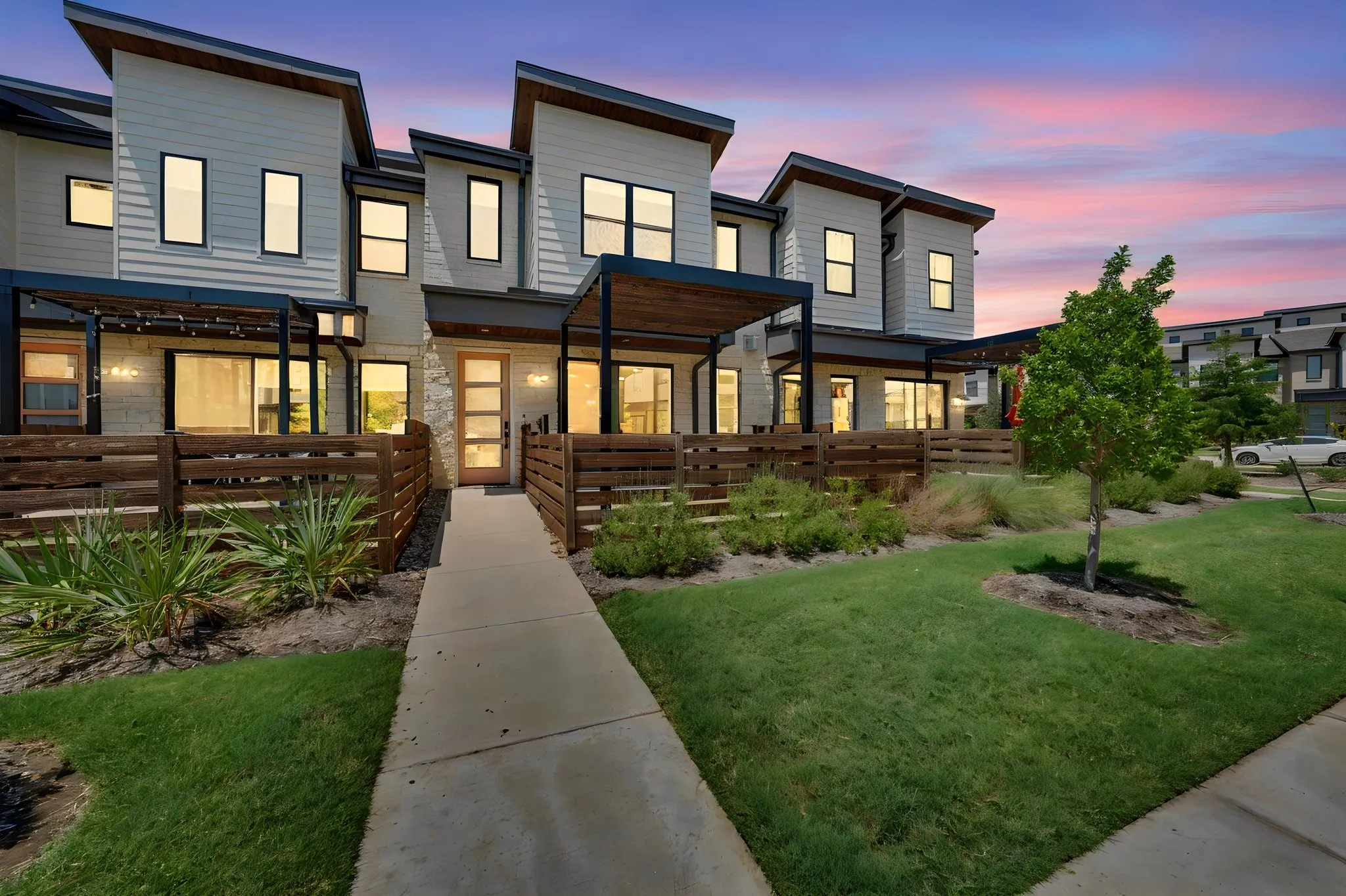 Townhouse For Sale in Denton County , 730 Bandera Court, Prosper, Texas 75078, 3 Bedroom, 3 Bathroom, 2 Garage spaces, 1,868 Sqft, built in 2022, mls#21356156, Real Estate Agent in Prosper, Homes For Sale in Denton county, Homes For Sale in Prosper, Realtor in Prosper Texas, Real Estate Brokerage Independent Realty Texas, Luminita Cordes Realtor