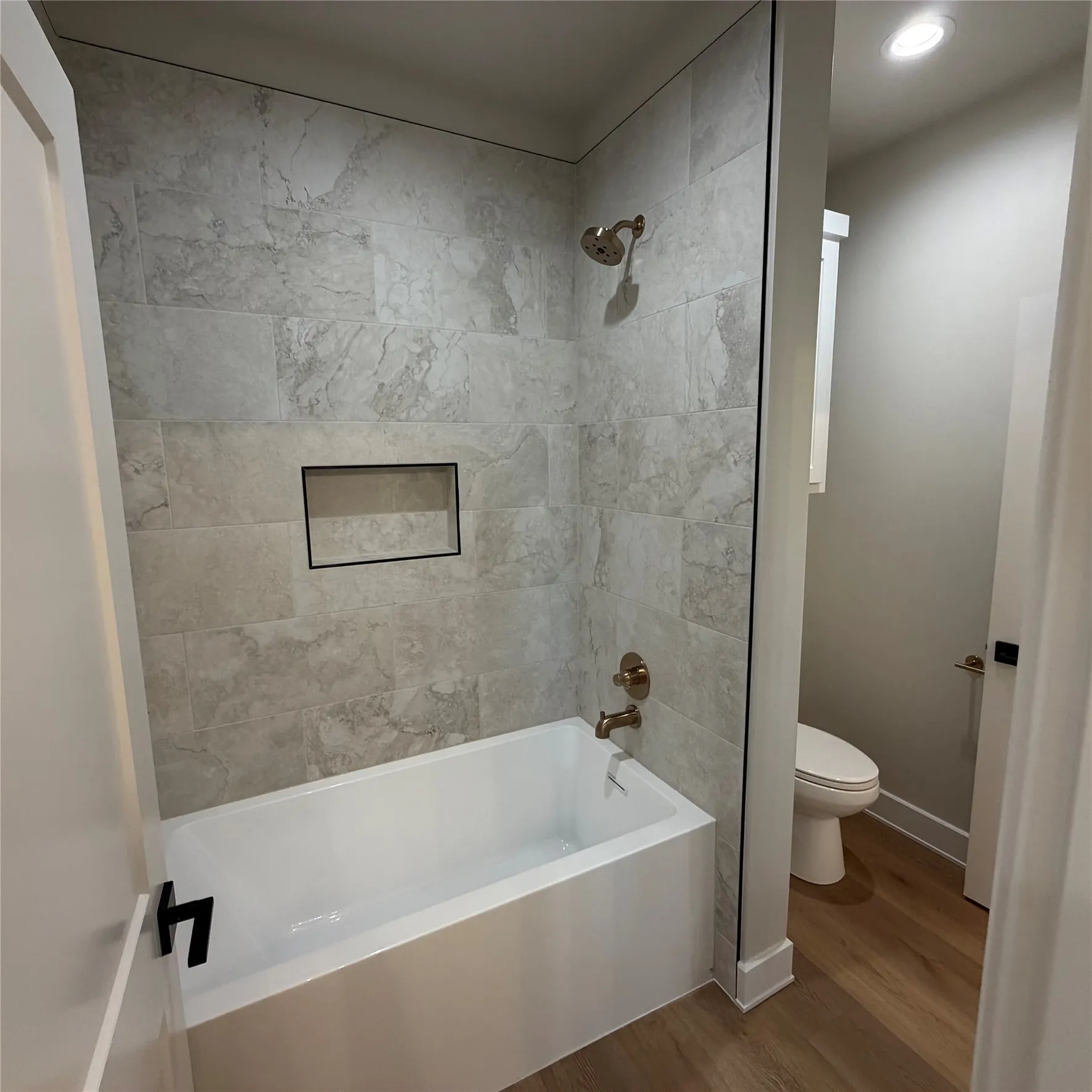 Single Family Residence For Rent in Taylor County , 7802 Enderby Lane, Abilene, Texas 79606, 5 Bedroom, 3 Bathroom, 2 Garage spaces, 2,700 Sqft, built in 2026, mls#21359441, Real Estate Agent in Abilene, Homes For Rent in Taylor county, Homes For Rent in Abilene, Realtor in Abilene Texas, Real Estate Brokerage Independent Realty Texas, Luminita Cordes Realtor