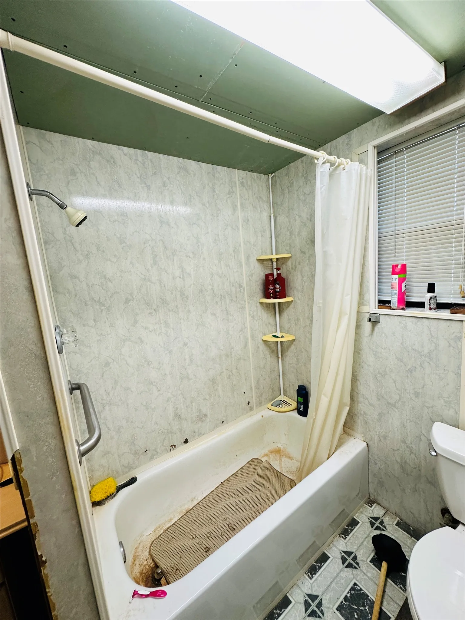 Single Family Residence For Sale in Brown County , 1020 Pleasant Valley Road, May, Texas 76857, 1 Bedroom, 1 Bathroom, Garage spaces, 576 Sqft, built in 2004, mls#21359378, Real Estate Agent in May, Homes For Sale in Brown county, Homes For Sale in May, Realtor in May Texas, Real Estate Brokerage Independent Realty Texas, Luminita Cordes Realtor