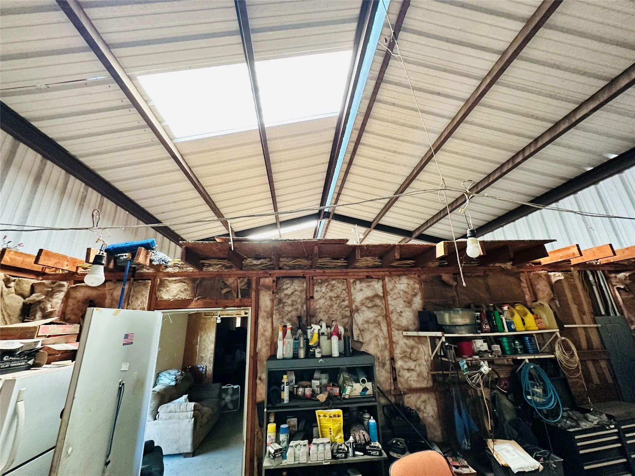 Single Family Residence For Sale in Brown County , 1020 Pleasant Valley Road, May, Texas 76857, 1 Bedroom, 1 Bathroom, Garage spaces, 576 Sqft, built in 2004, mls#21359378, Real Estate Agent in May, Homes For Sale in Brown county, Homes For Sale in May, Realtor in May Texas, Real Estate Brokerage Independent Realty Texas, Luminita Cordes Realtor