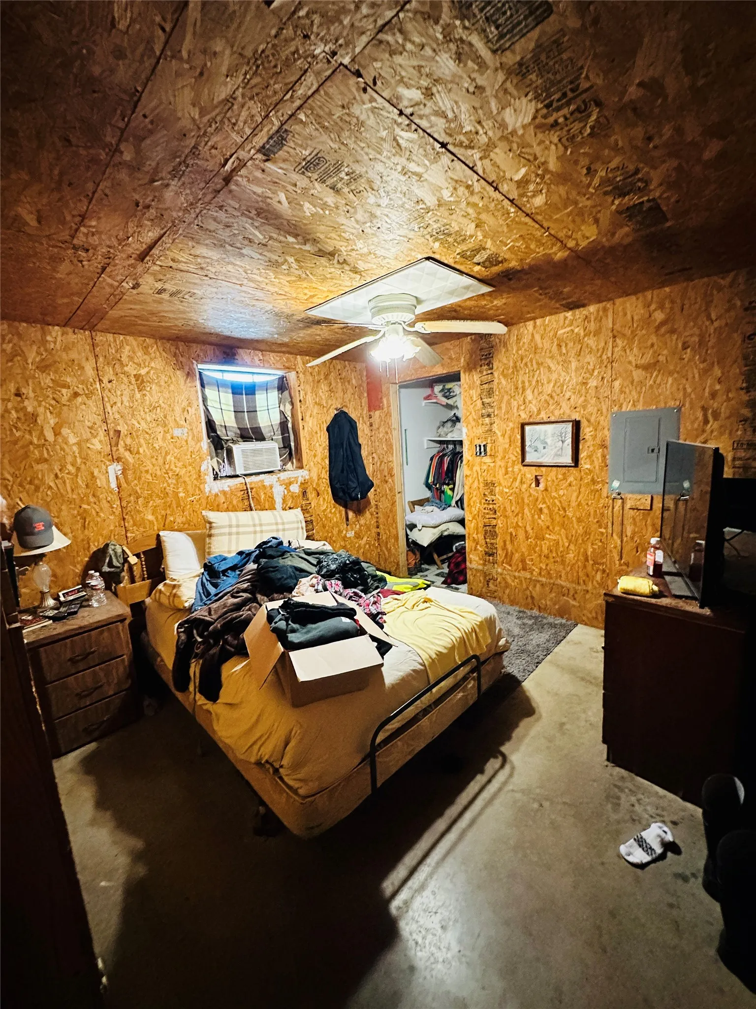 Single Family Residence For Sale in Brown County , 1020 Pleasant Valley Road, May, Texas 76857, 1 Bedroom, 1 Bathroom, Garage spaces, 576 Sqft, built in 2004, mls#21359378, Real Estate Agent in May, Homes For Sale in Brown county, Homes For Sale in May, Realtor in May Texas, Real Estate Brokerage Independent Realty Texas, Luminita Cordes Realtor
