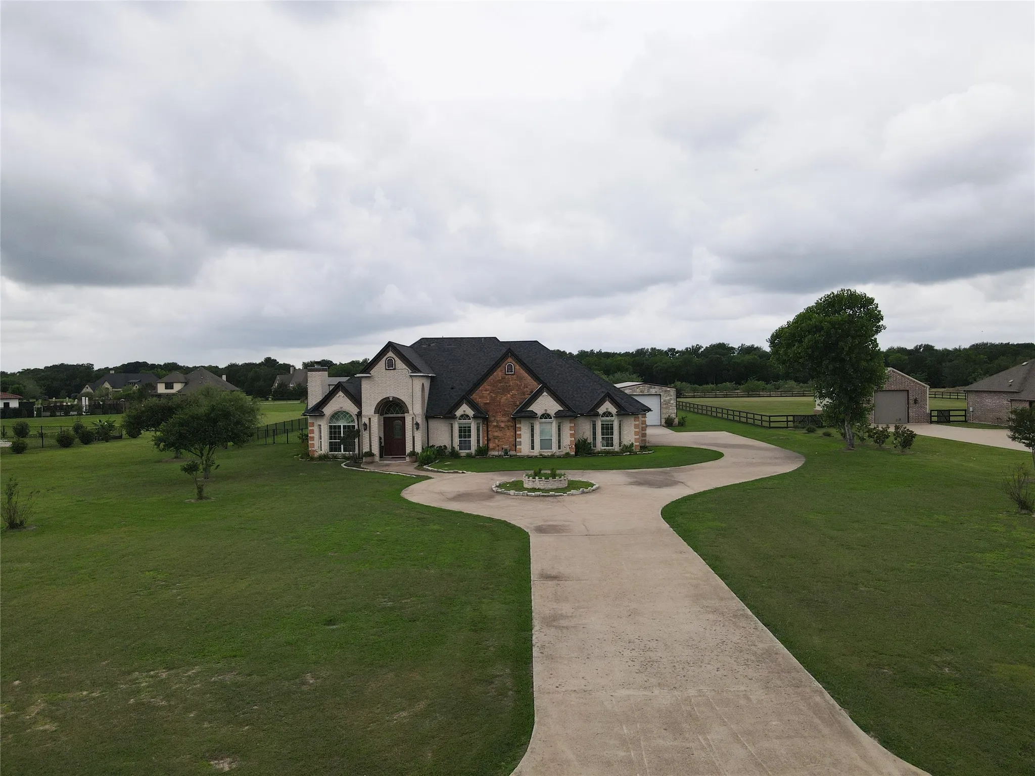 Single Family Residence For Rent in Rockwall County , 624 Horseshoe Bend, Royse City, Texas 75189, 5 Bedroom, 4 Bathroom, 3 Garage spaces, 2,957 Sqft, built in 2004, mls#21350837, Real Estate Agent in Royse City, Homes For Rent in Rockwall county, Homes For Rent in Royse City, Realtor in Royse City Texas, Real Estate Brokerage Independent Realty Texas, Luminita Cordes Realtor