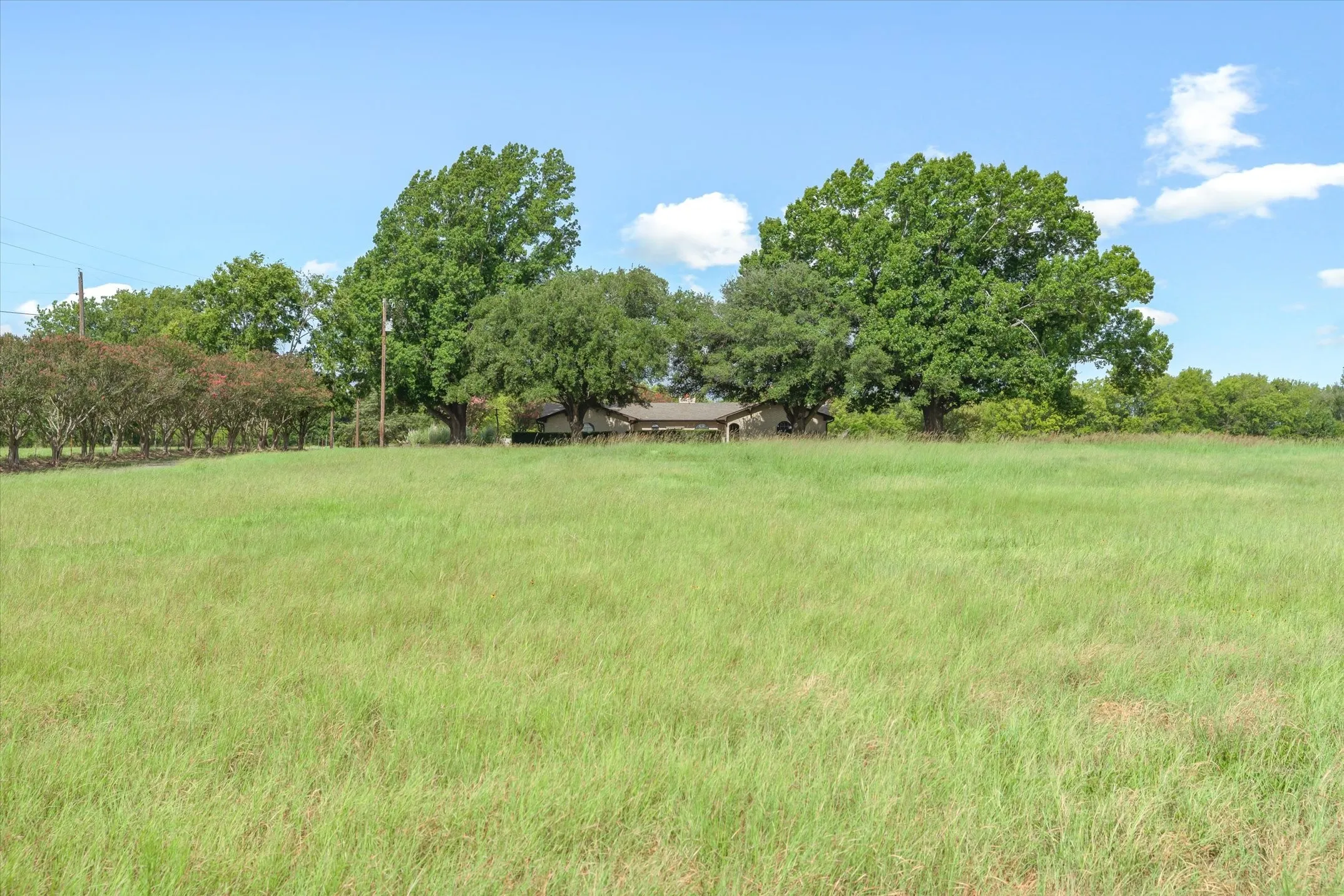Single Family Residence For Sale in Van Zandt County , 600 VZ County Road 4930, Van, Texas 75790, 4 Bedroom, 3 Bathroom, 2 Garage spaces, 2,001 Sqft, built in 1973, mls#21358746, Real Estate Agent in Van, Homes For Sale in Van Zandt county, Homes For Sale in Van, Realtor in Van Texas, Real Estate Brokerage Independent Realty Texas, Luminita Cordes Realtor