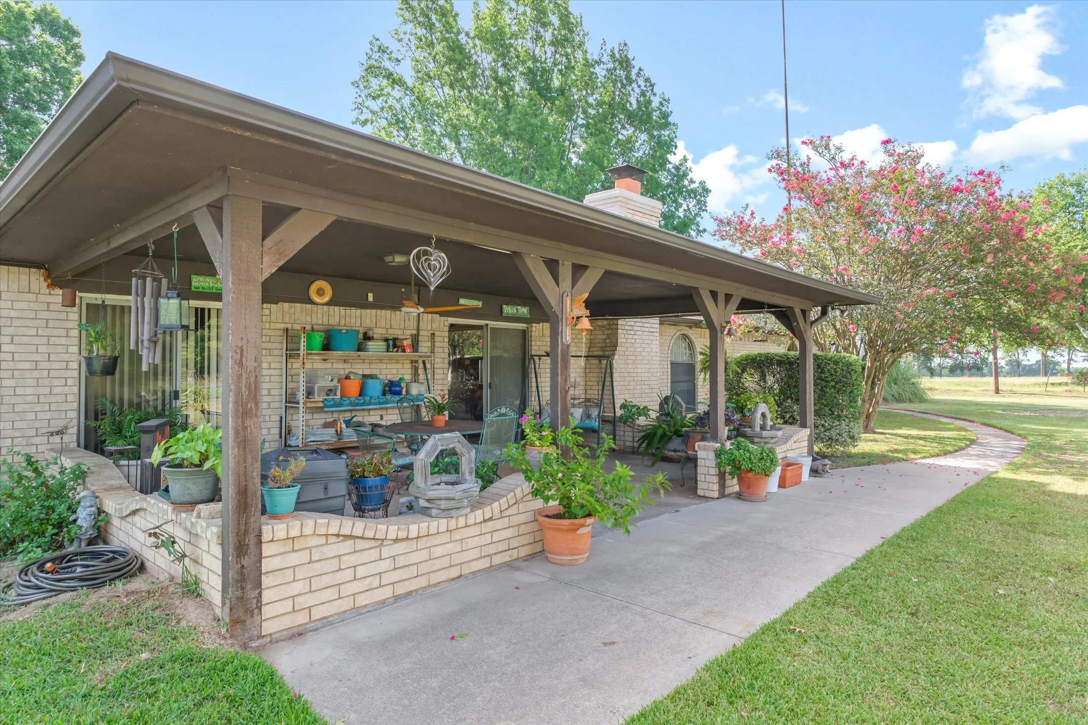 Single Family Residence For Sale in Van Zandt County , 600 VZ County Road 4930, Van, Texas 75790, 4 Bedroom, 3 Bathroom, 2 Garage spaces, 2,001 Sqft, built in 1973, mls#21358746, Real Estate Agent in Van, Homes For Sale in Van Zandt county, Homes For Sale in Van, Realtor in Van Texas, Real Estate Brokerage Independent Realty Texas, Luminita Cordes Realtor