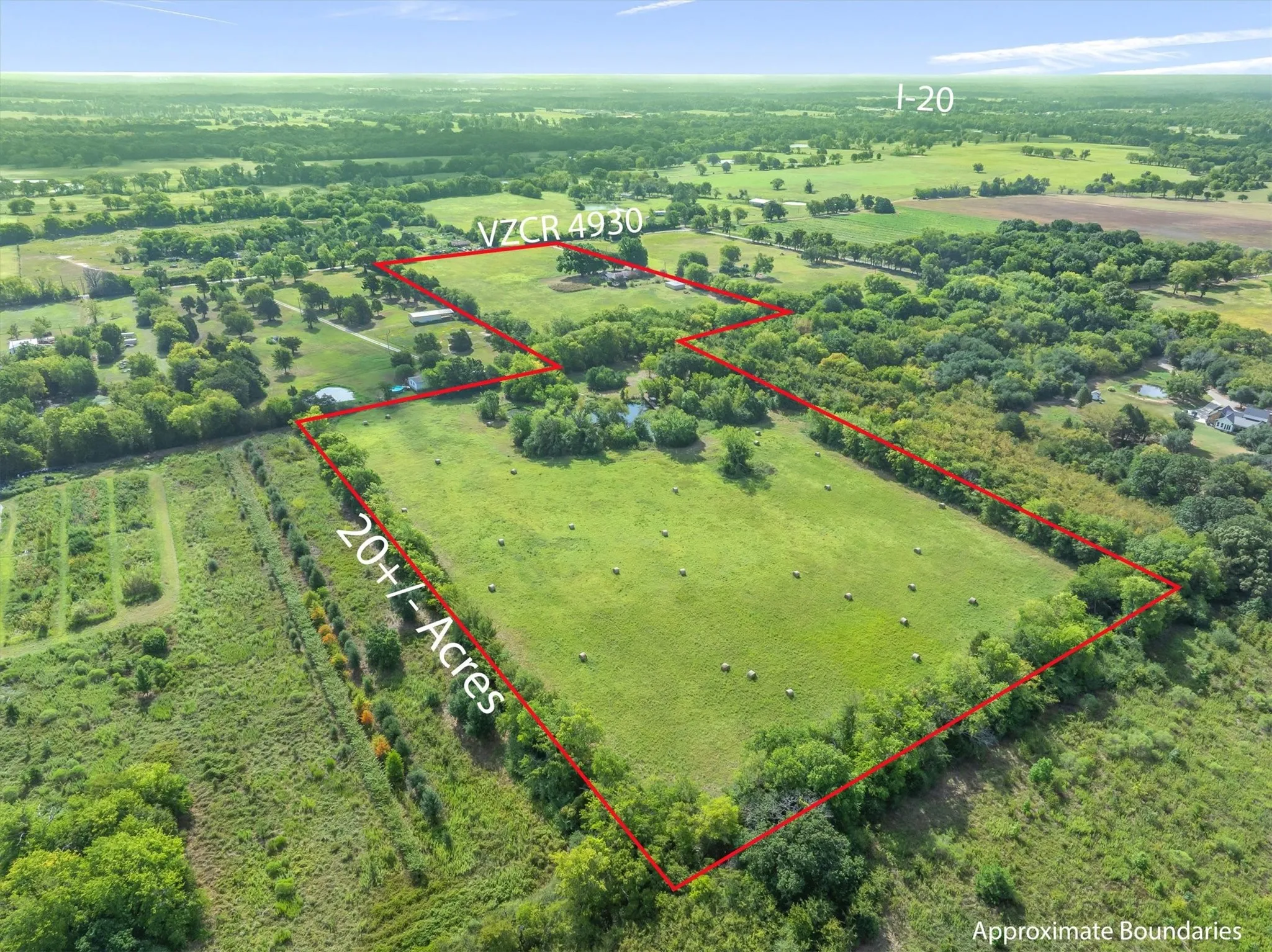 Single Family Residence For Sale in Van Zandt County , 600 VZ County Road 4930, Van, Texas 75790, 4 Bedroom, 3 Bathroom, 2 Garage spaces, 2,001 Sqft, built in 1973, mls#21358746, Real Estate Agent in Van, Homes For Sale in Van Zandt county, Homes For Sale in Van, Realtor in Van Texas, Real Estate Brokerage Independent Realty Texas, Luminita Cordes Realtor